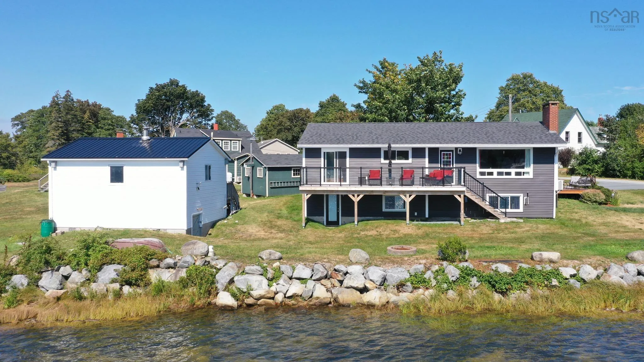31 Medway Street, Port Medway, NS B0J 2T0, 3 Bedrooms Bedrooms, ,2 BathroomsBathrooms,Residential,For Sale,Medway,202520716