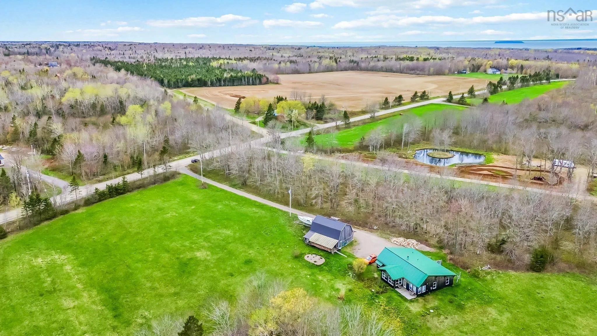 124 West Black Rock Road, West Black Rock, NS B0P 1V0, 5 Bedrooms Bedrooms, ,2 BathroomsBathrooms,Residential,For Sale,West Black Rock,202511796