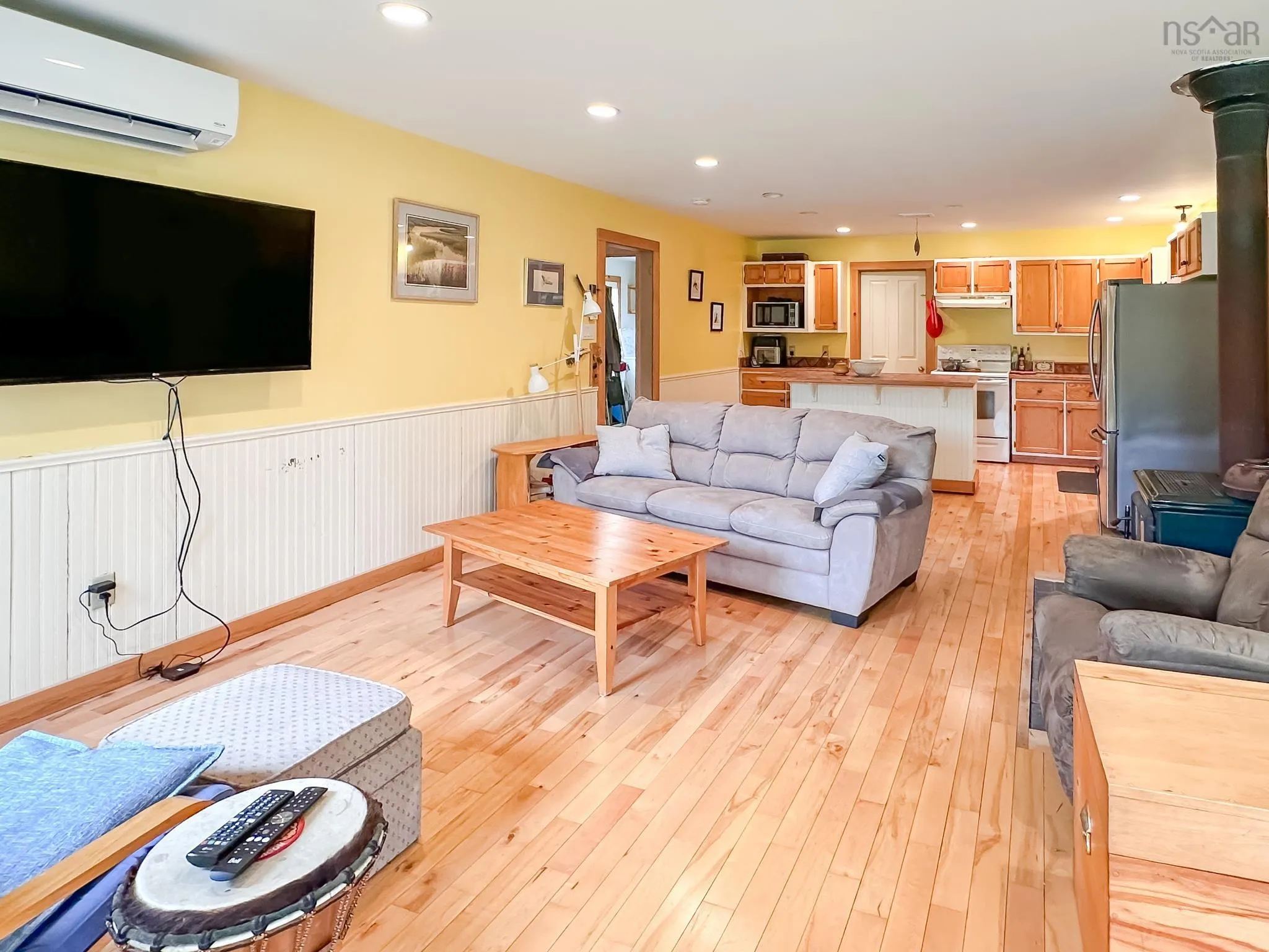 124 West Black Rock Road, West Black Rock, NS B0P 1V0, 5 Bedrooms Bedrooms, ,2 BathroomsBathrooms,Residential,For Sale,West Black Rock,202511796