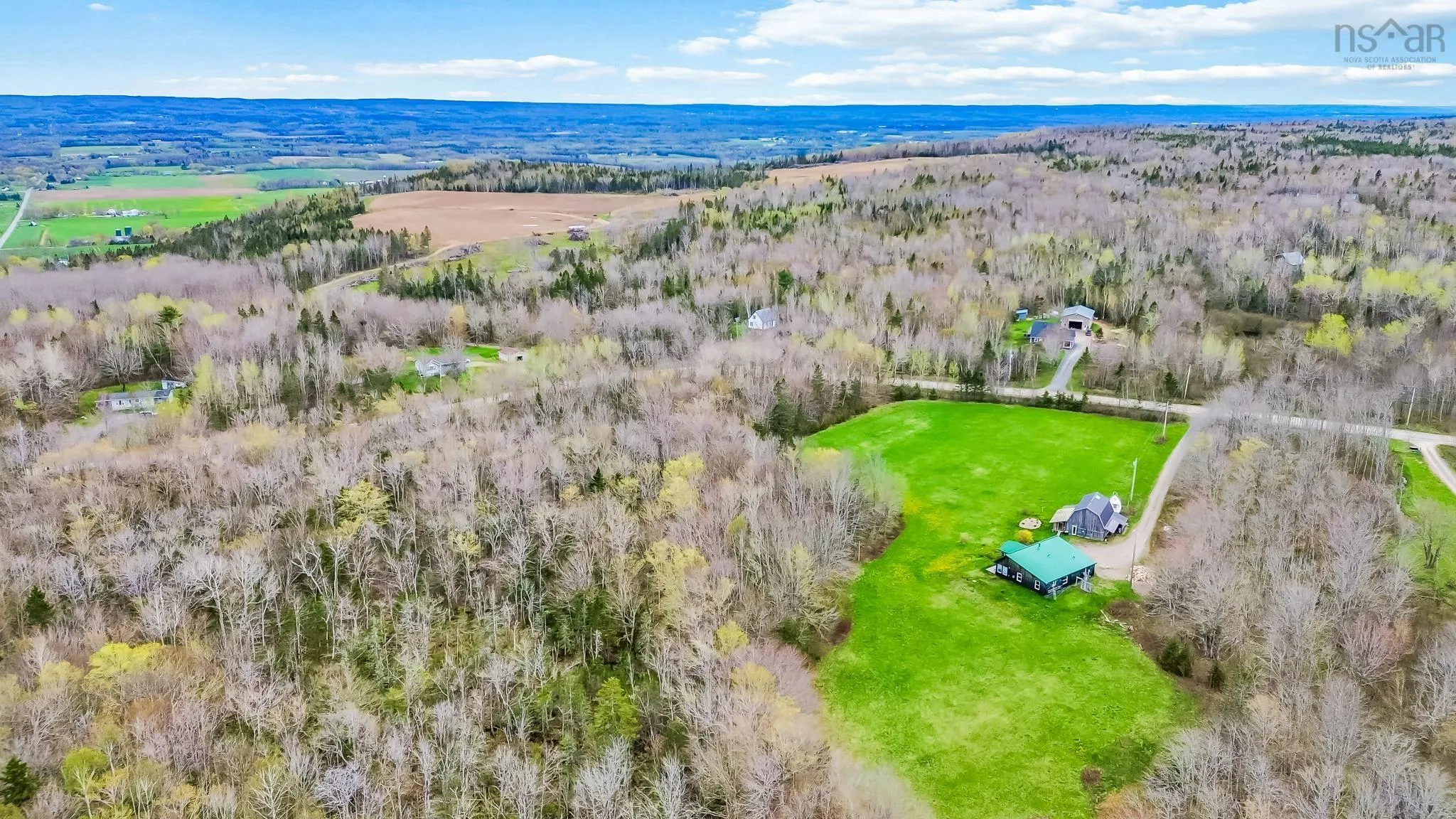 124 West Black Rock Road, West Black Rock, NS B0P 1V0, 5 Bedrooms Bedrooms, ,2 BathroomsBathrooms,Residential,For Sale,West Black Rock,202511796