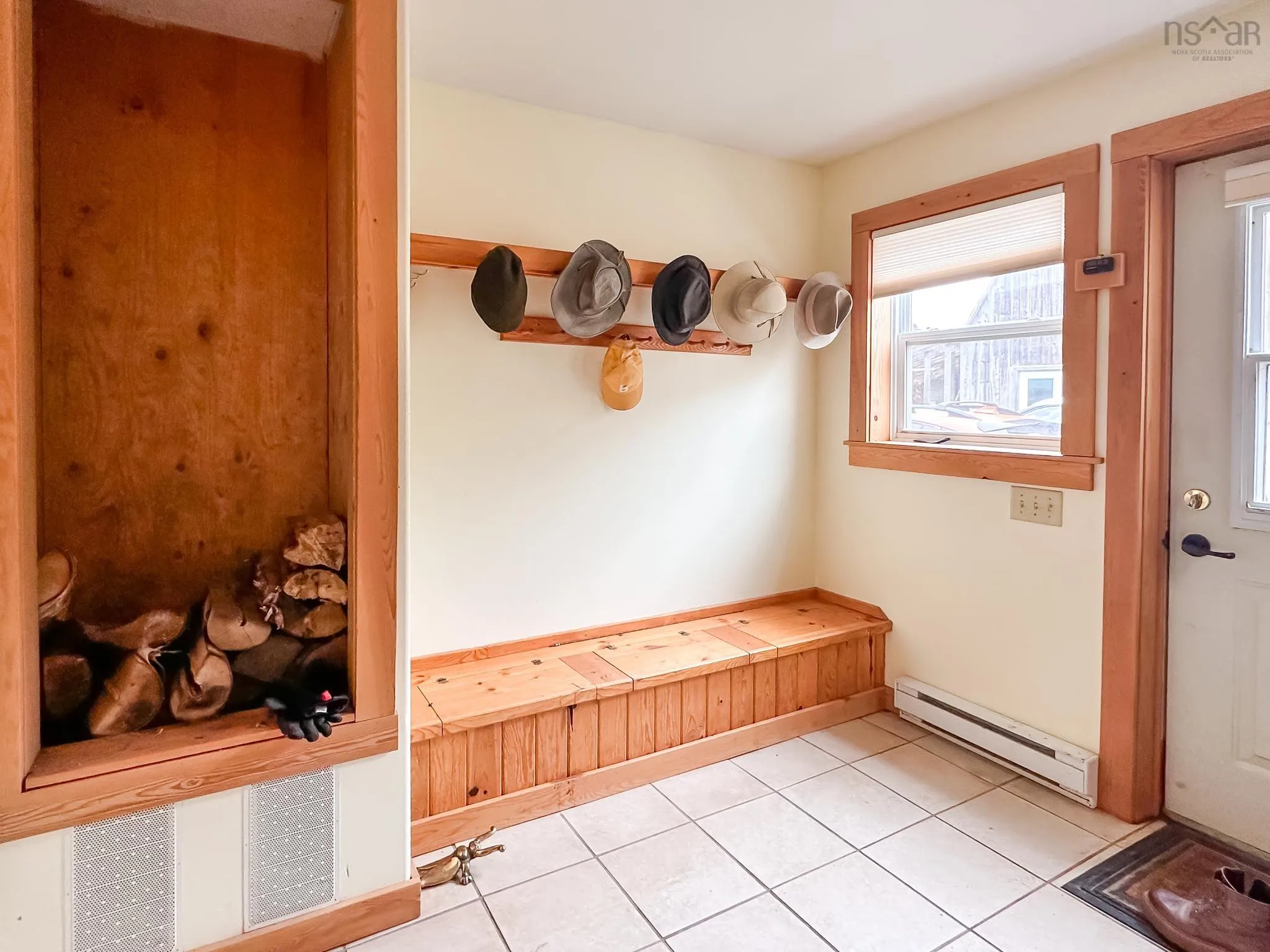 124 West Black Rock Road, West Black Rock, NS B0P 1V0, 5 Bedrooms Bedrooms, ,2 BathroomsBathrooms,Residential,For Sale,West Black Rock,202511796