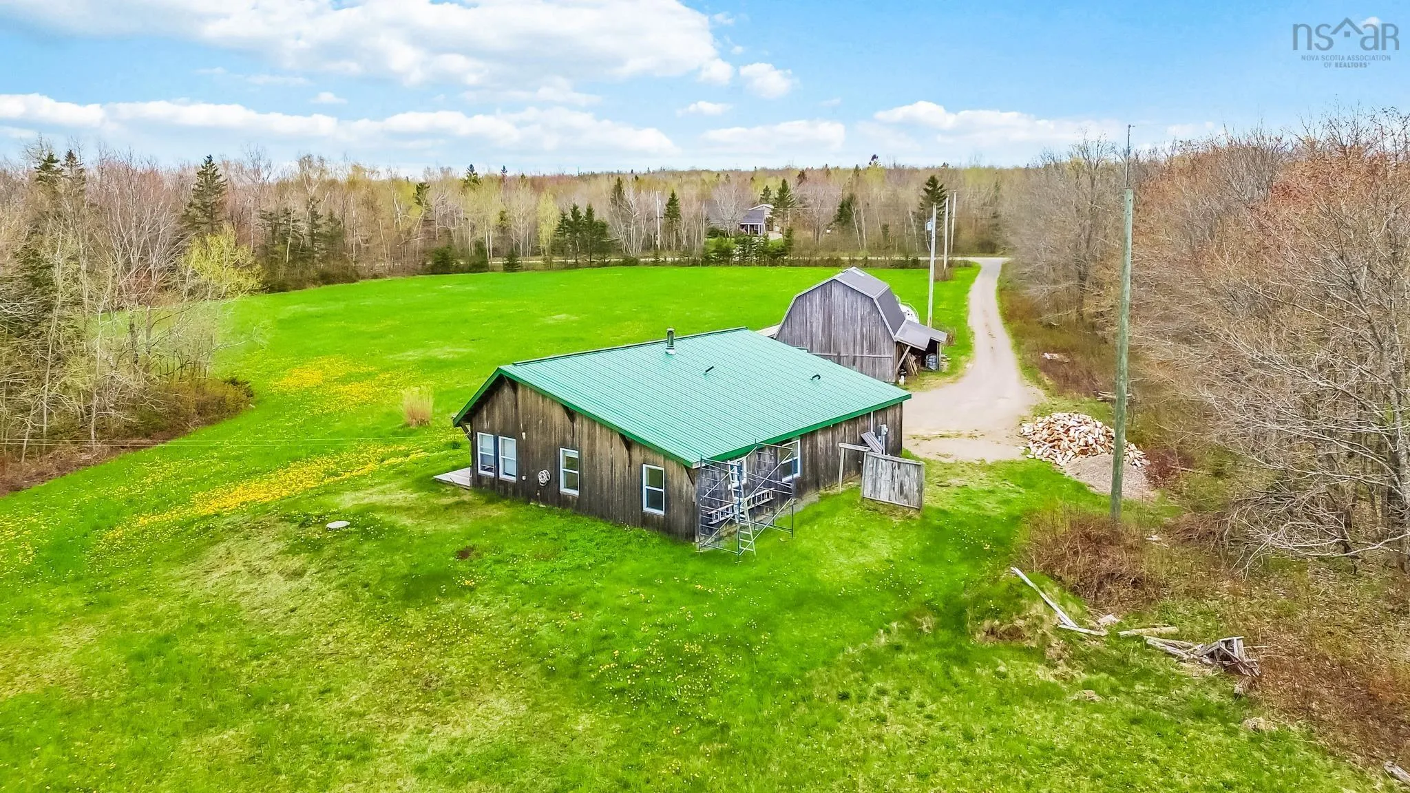 124 West Black Rock Road, West Black Rock, NS B0P 1V0, 5 Bedrooms Bedrooms, ,2 BathroomsBathrooms,Residential,For Sale,West Black Rock,202511796