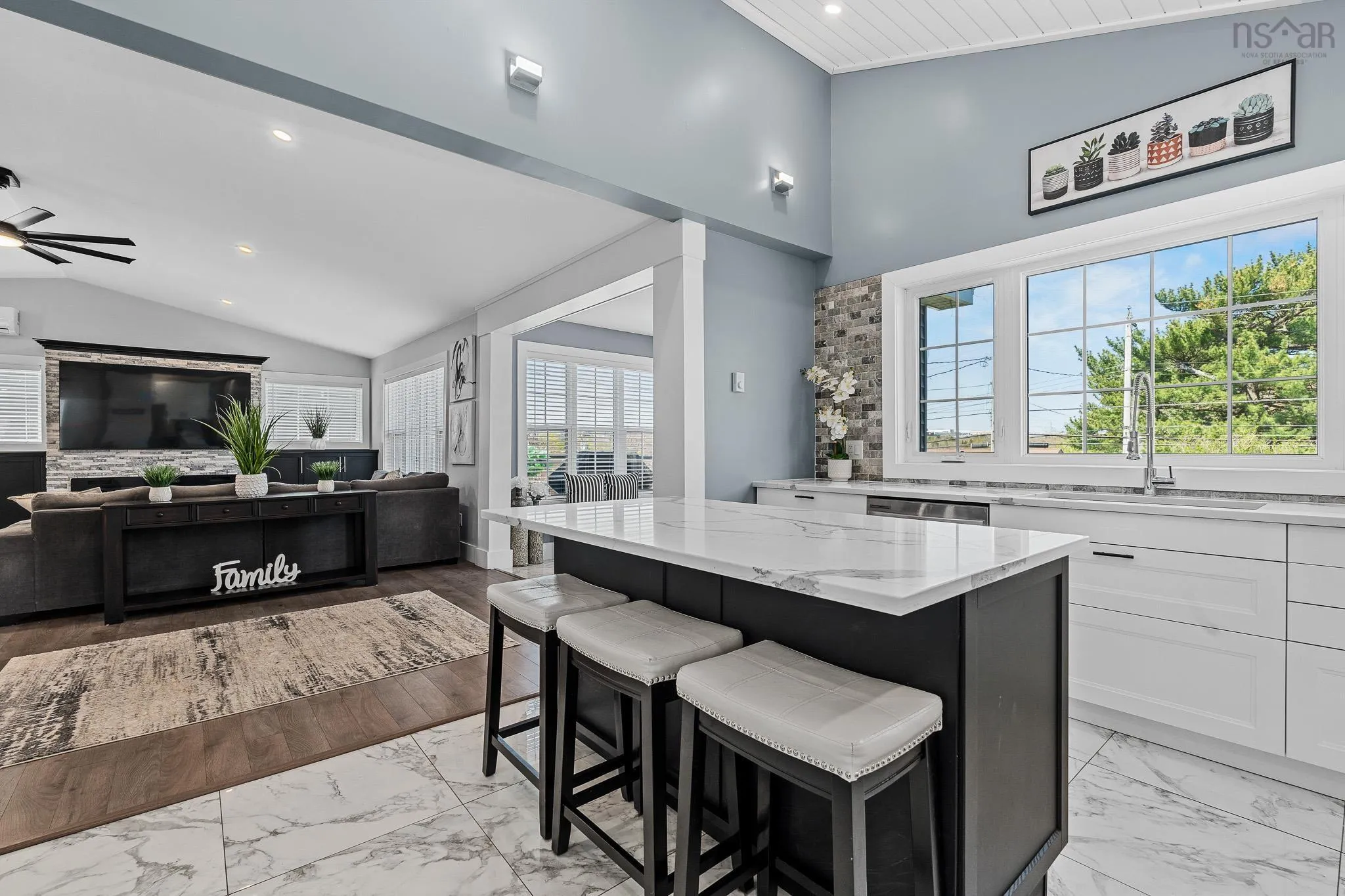 704 Waverley Road, Dartmouth, NS B2X 2G4, 3 Bedrooms Bedrooms, ,2 BathroomsBathrooms,Residential,For Sale,Waverley,202520867