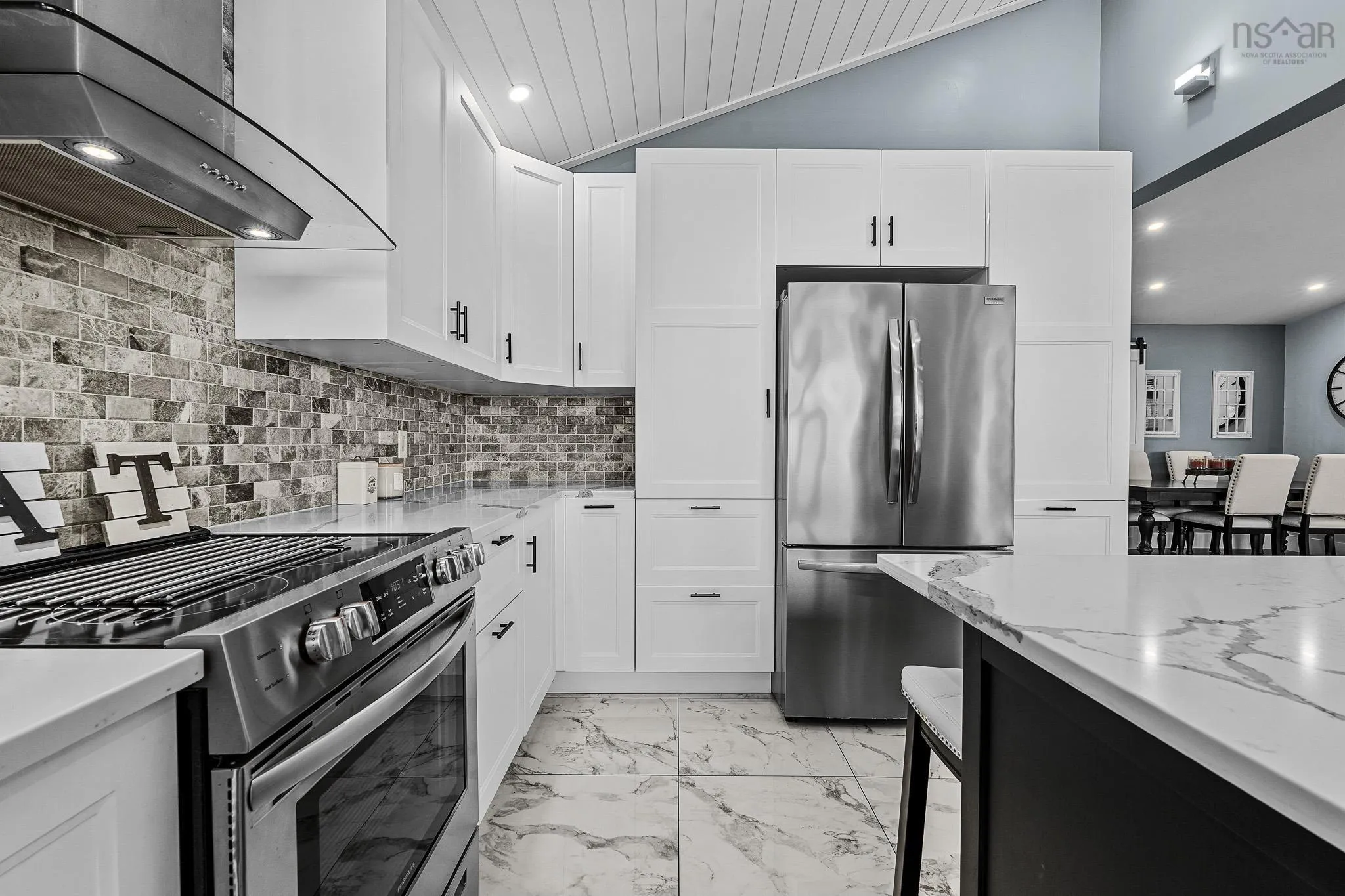 704 Waverley Road, Dartmouth, NS B2X 2G4, 3 Bedrooms Bedrooms, ,2 BathroomsBathrooms,Residential,For Sale,Waverley,202520867