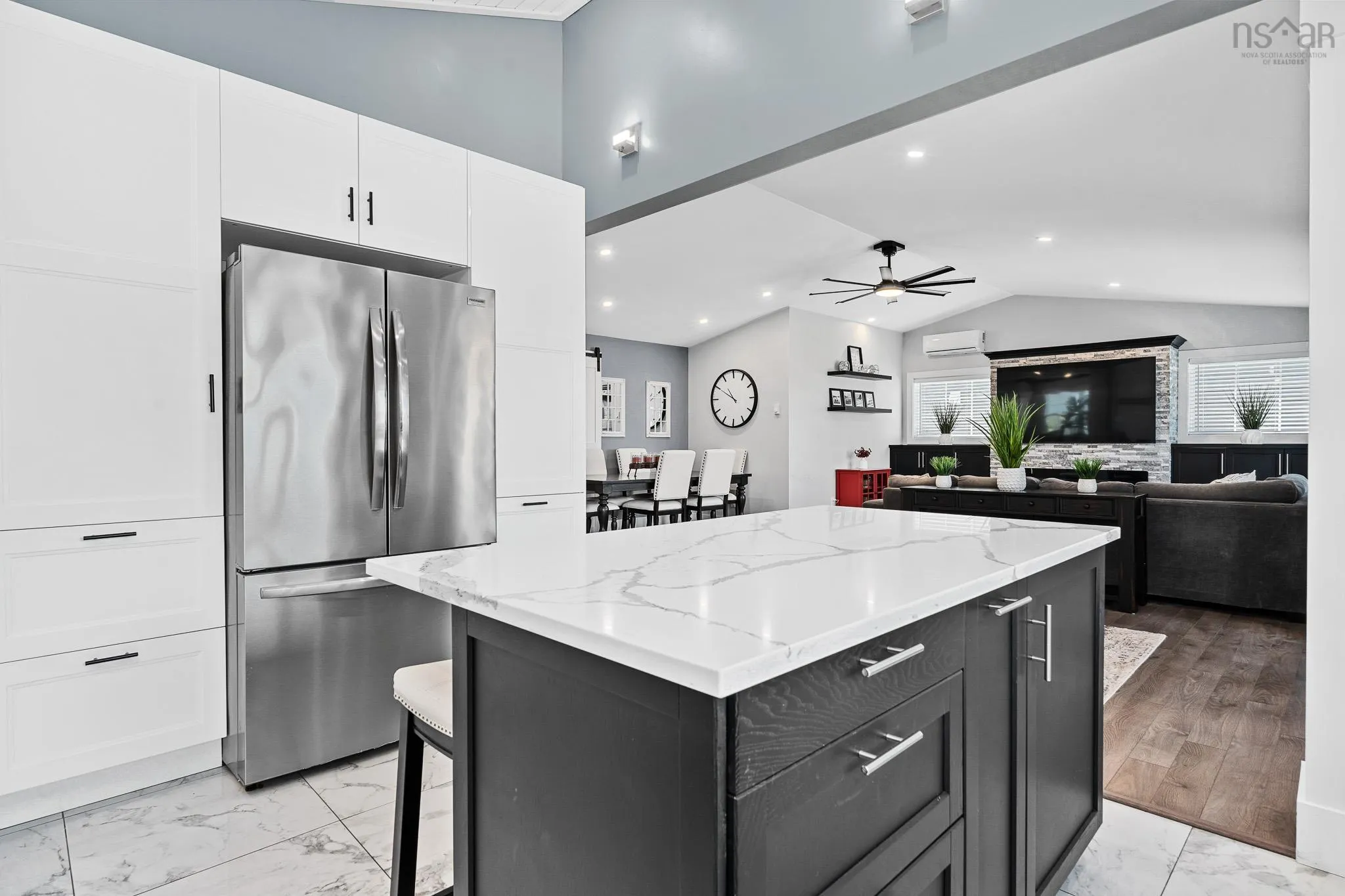 704 Waverley Road, Dartmouth, NS B2X 2G4, 3 Bedrooms Bedrooms, ,2 BathroomsBathrooms,Residential,For Sale,Waverley,202520867