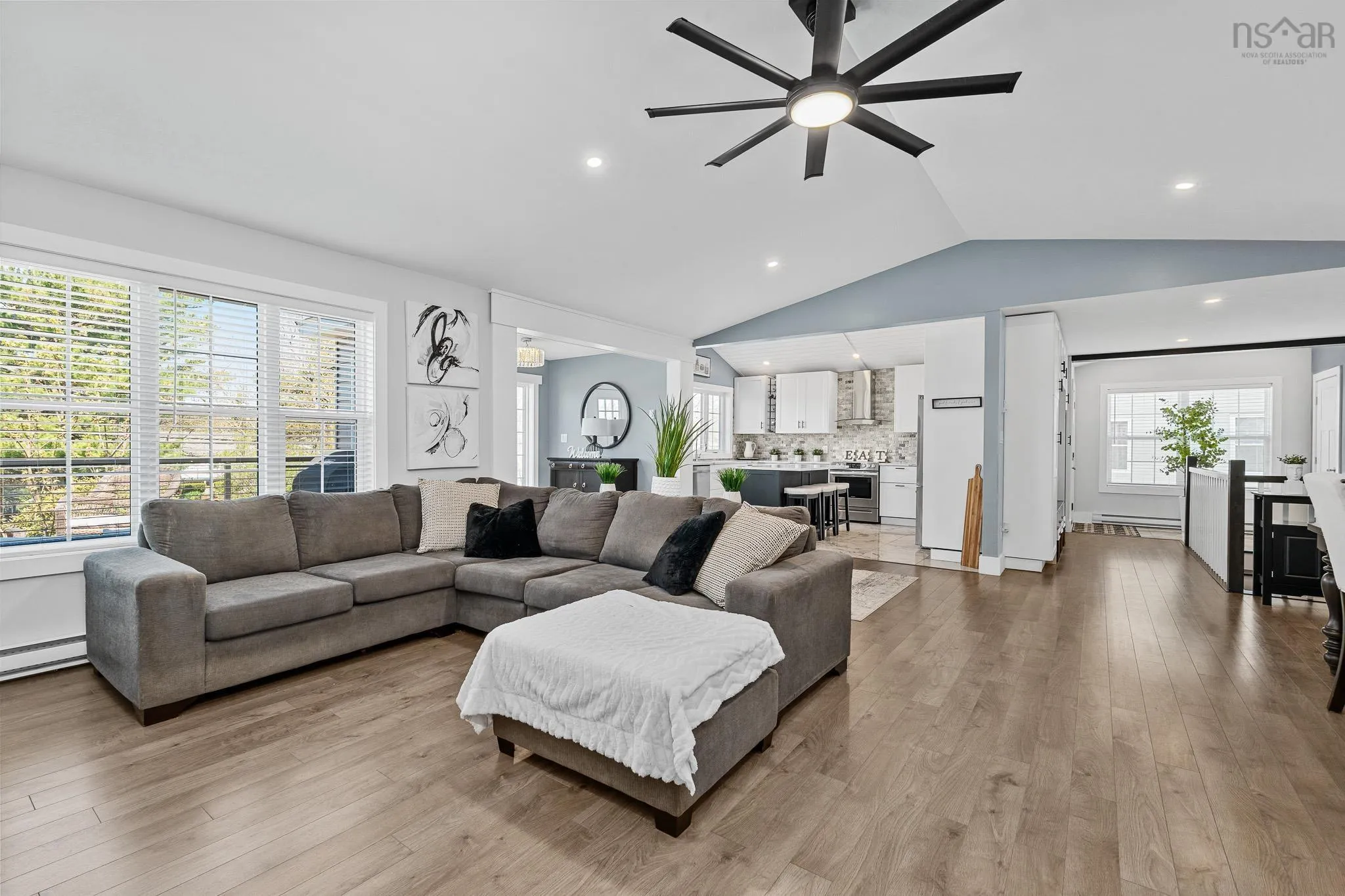 704 Waverley Road, Dartmouth, NS B2X 2G4, 3 Bedrooms Bedrooms, ,2 BathroomsBathrooms,Residential,For Sale,Waverley,202520867