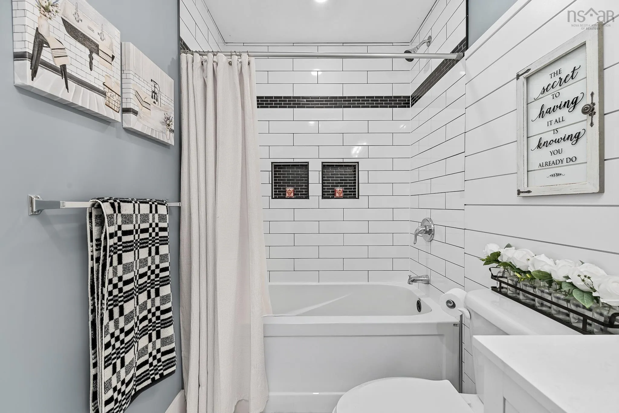 704 Waverley Road, Dartmouth, NS B2X 2G4, 3 Bedrooms Bedrooms, ,2 BathroomsBathrooms,Residential,For Sale,Waverley,202520867