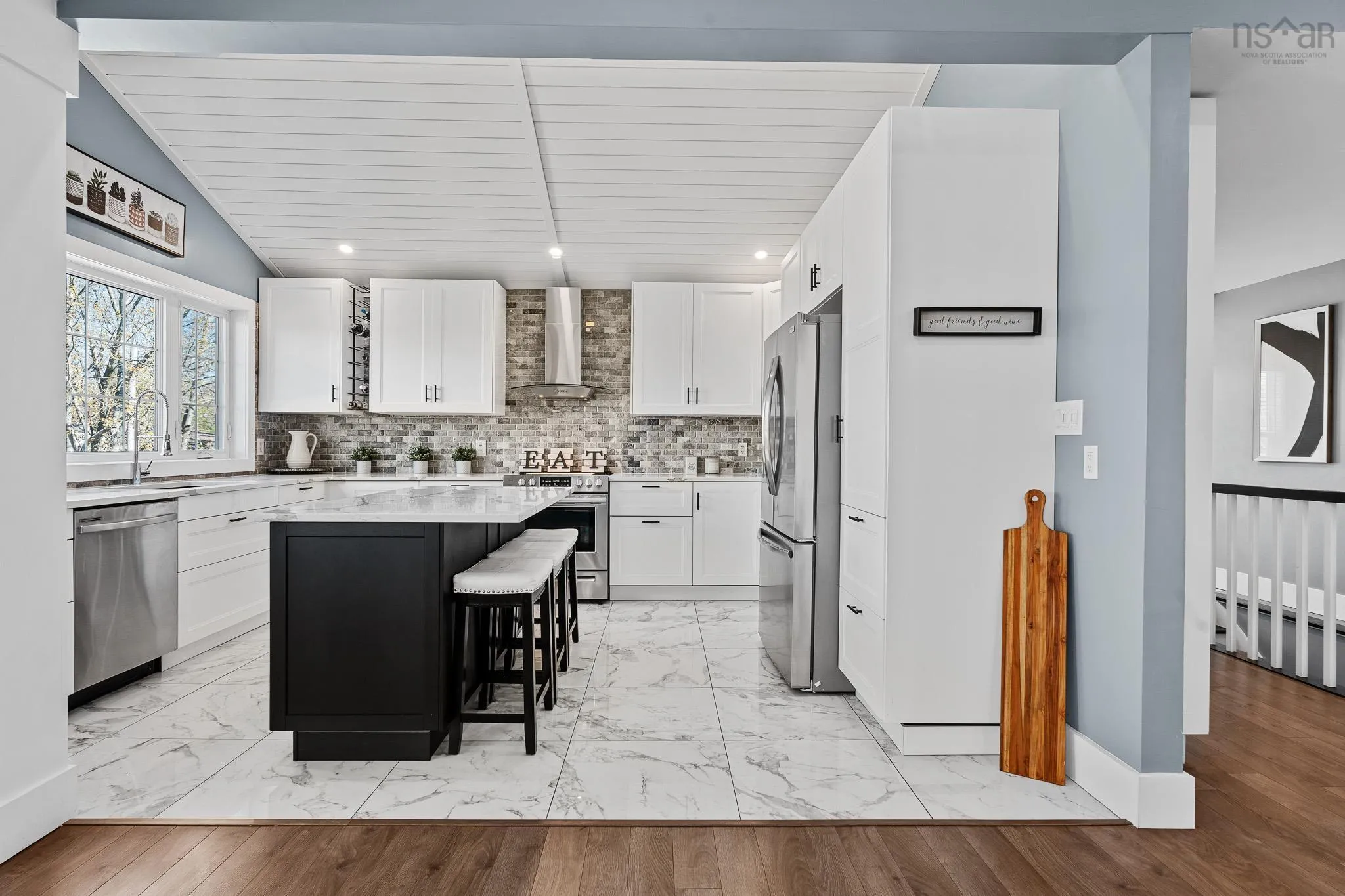 704 Waverley Road, Dartmouth, NS B2X 2G4, 3 Bedrooms Bedrooms, ,2 BathroomsBathrooms,Residential,For Sale,Waverley,202520867