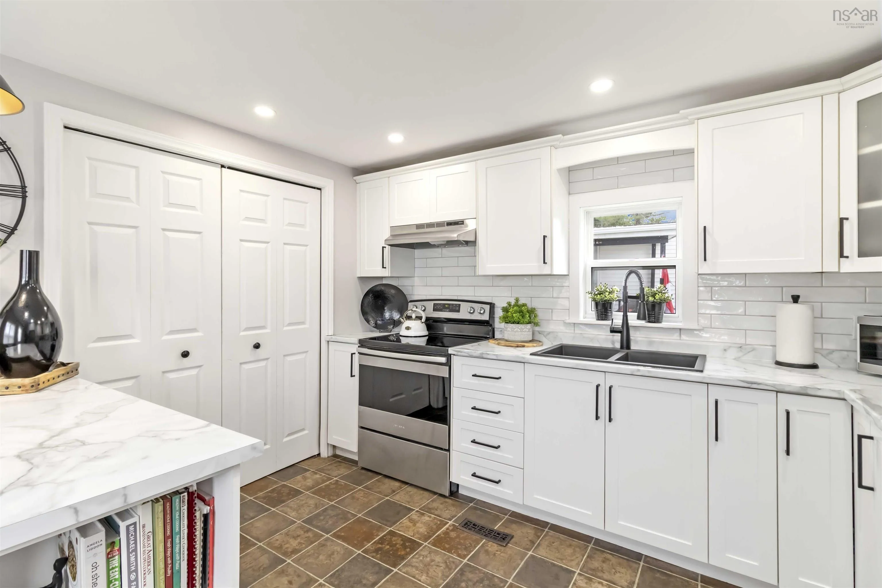 1108 Susan Drive, Beaver Bank, NS B4E 1P1, 2 Bedrooms Bedrooms, ,1 BathroomBathrooms,Residential,For Sale,Susan,202518104