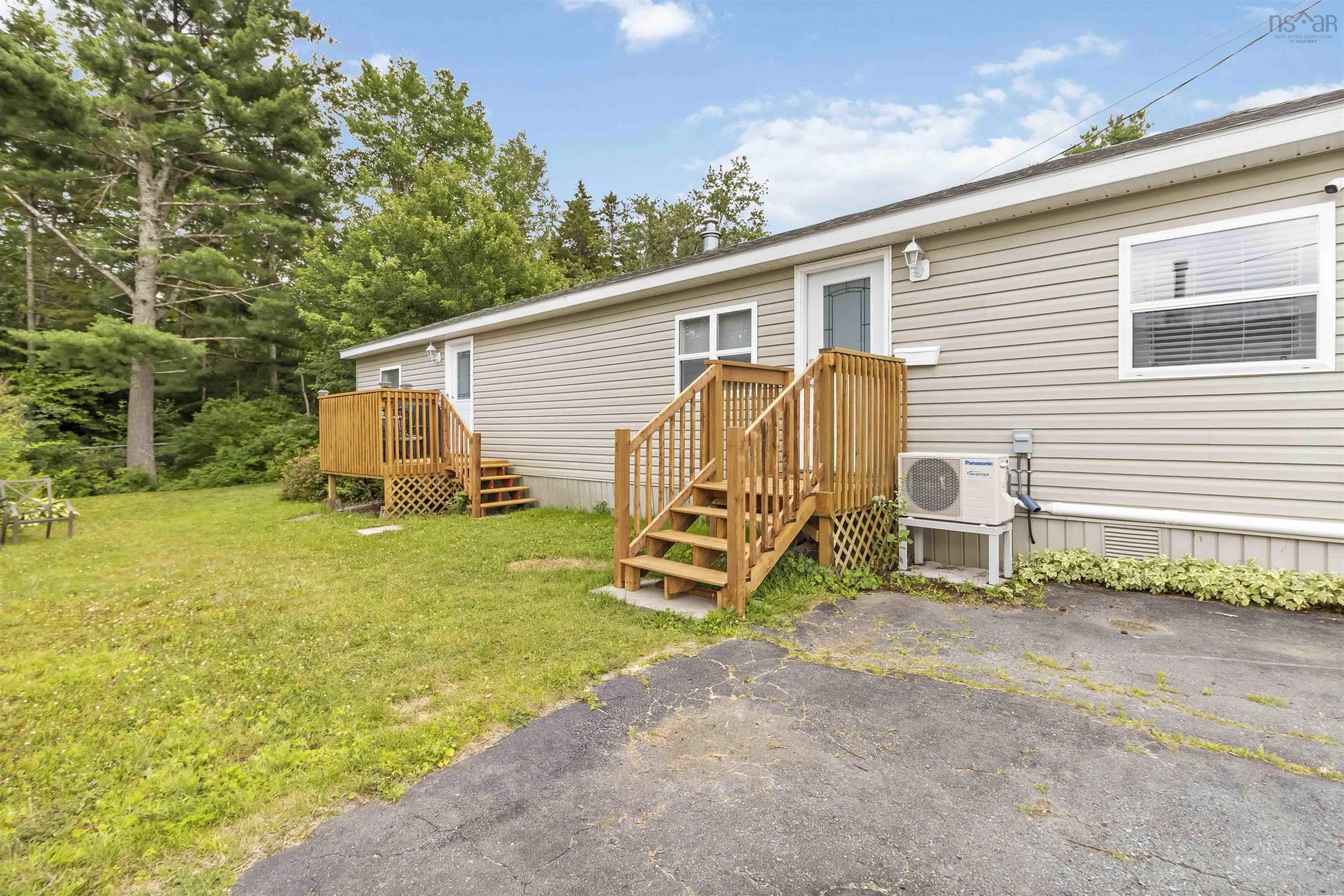 1108 Susan Drive, Beaver Bank, NS B4E 1P1, 2 Bedrooms Bedrooms, ,1 BathroomBathrooms,Residential,For Sale,Susan,202518104