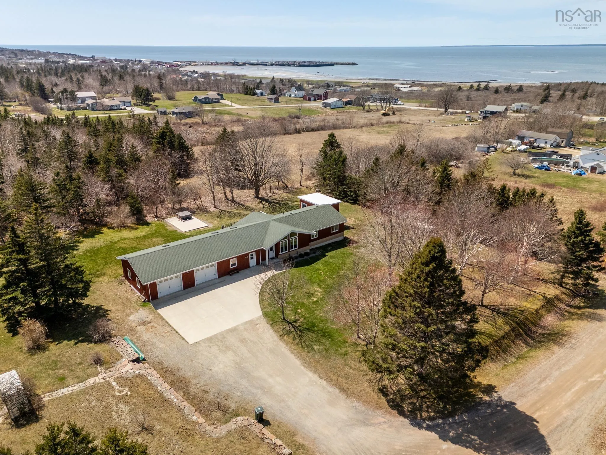 180 John Thibodeau Road, Meteghan Centre Ns B0w 2k0, 4 Bedrooms Bedrooms, ,3 BathroomsBathrooms,Residential,For Sale,John Thibodeau,202509084
