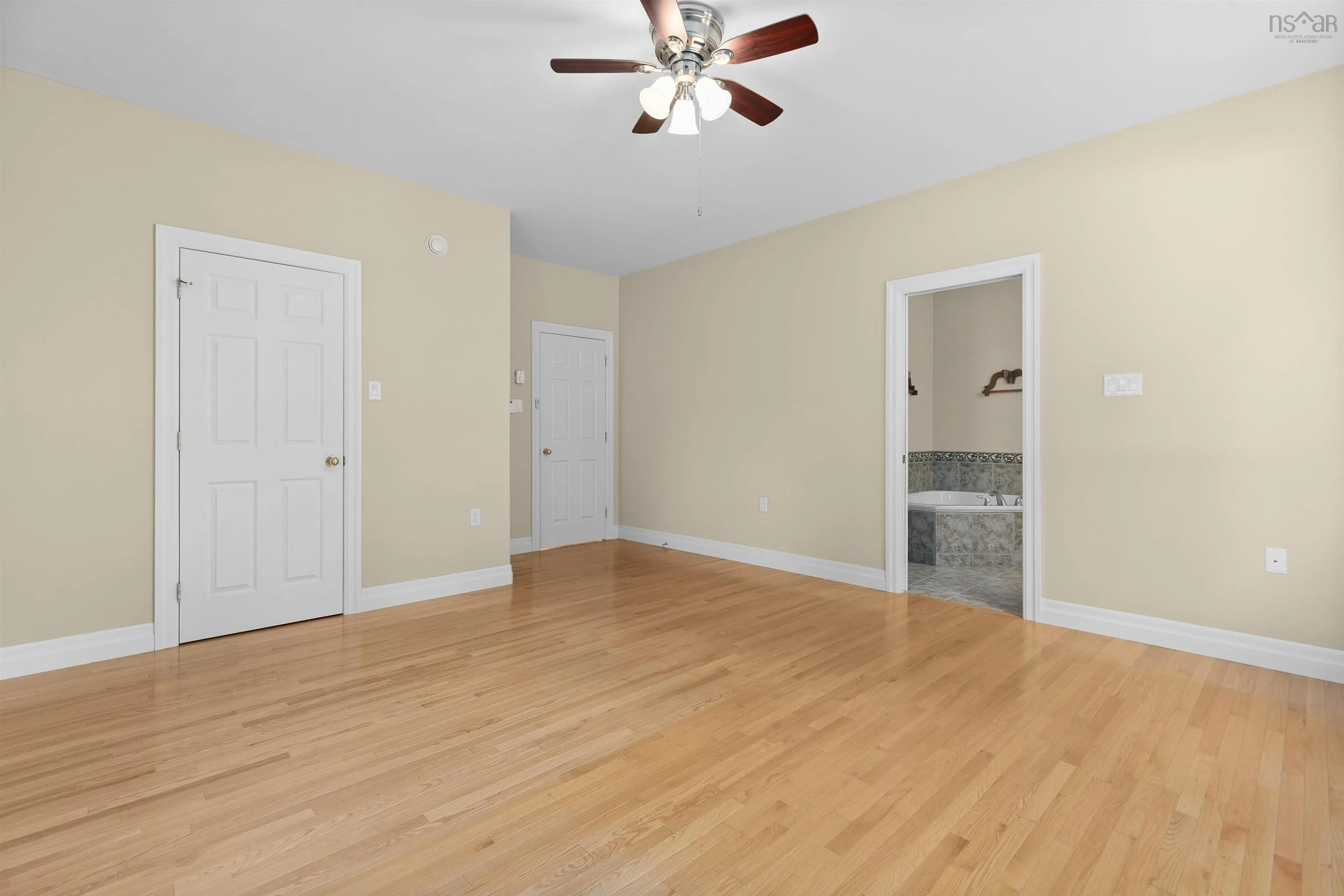 314 Portland Hills Drive, Dartmouth, NS B2W 6R3, 4 Bedrooms Bedrooms, ,3 BathroomsBathrooms,Residential,For Sale,Portland Hills,202520563