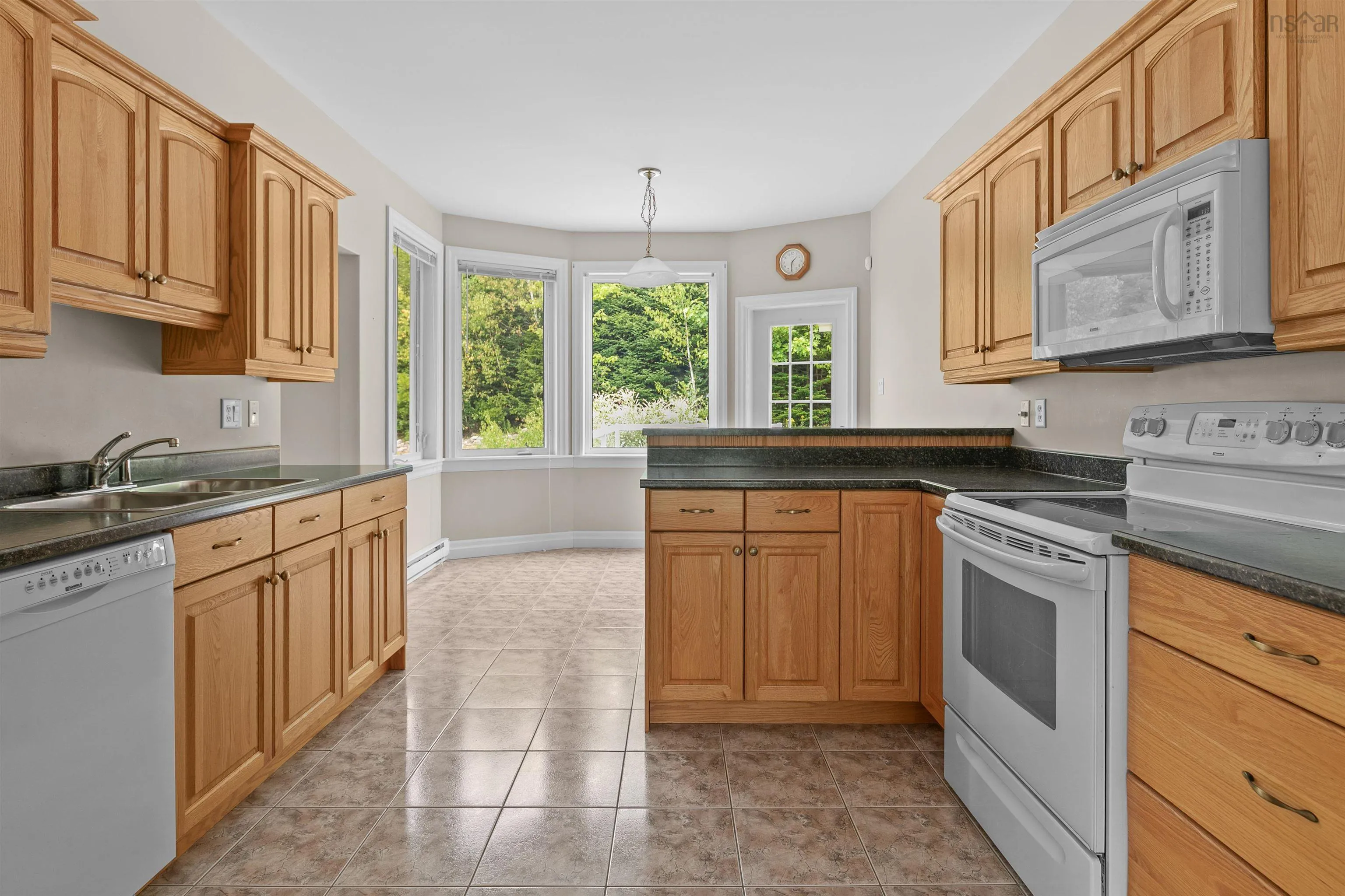 314 Portland Hills Drive, Dartmouth, NS B2W 6R3, 4 Bedrooms Bedrooms, ,3 BathroomsBathrooms,Residential,For Sale,Portland Hills,202520563