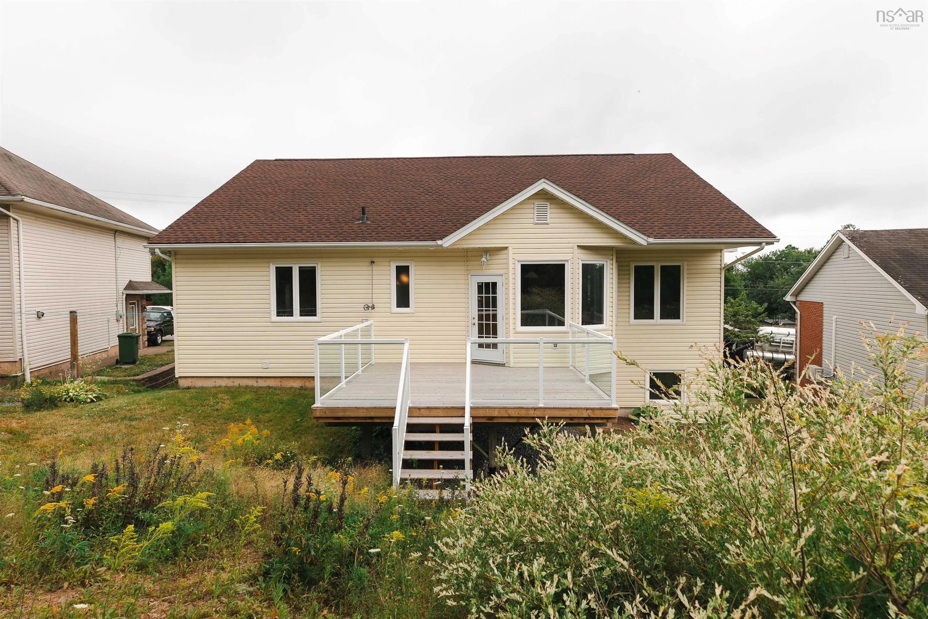 314 Portland Hills Drive, Dartmouth, NS B2W 6R3, 4 Bedrooms Bedrooms, ,3 BathroomsBathrooms,Residential,For Sale,Portland Hills,202520563