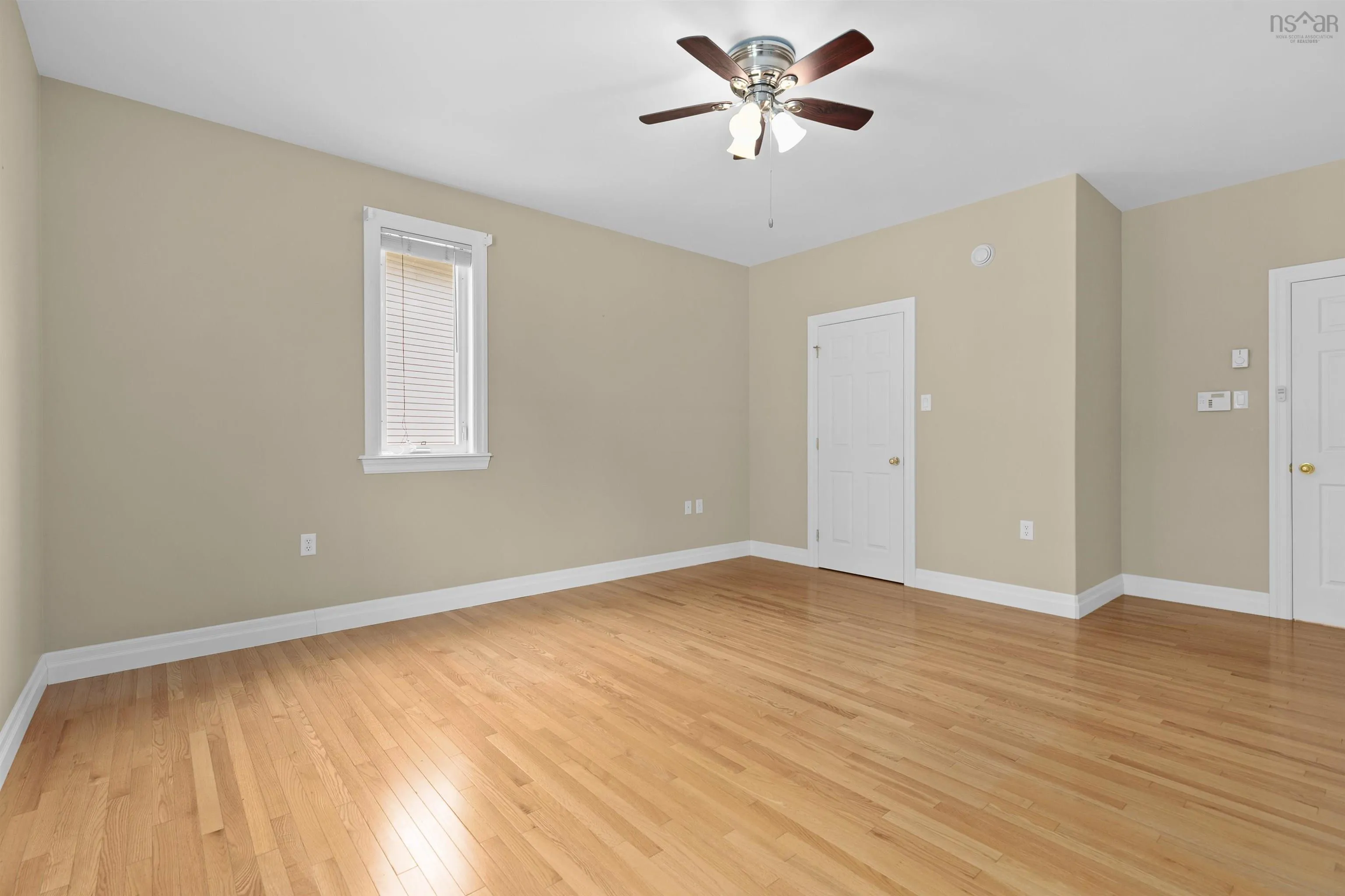 314 Portland Hills Drive, Dartmouth, NS B2W 6R3, 4 Bedrooms Bedrooms, ,3 BathroomsBathrooms,Residential,For Sale,Portland Hills,202520563