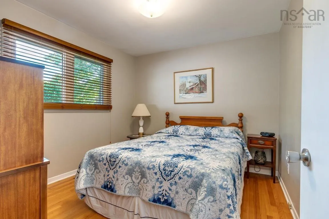 37 Robert Drive, Dartmouth, NS B2W 2A2, 3 Bedrooms Bedrooms, ,1 BathroomBathrooms,Residential,For Sale,Robert,202520587