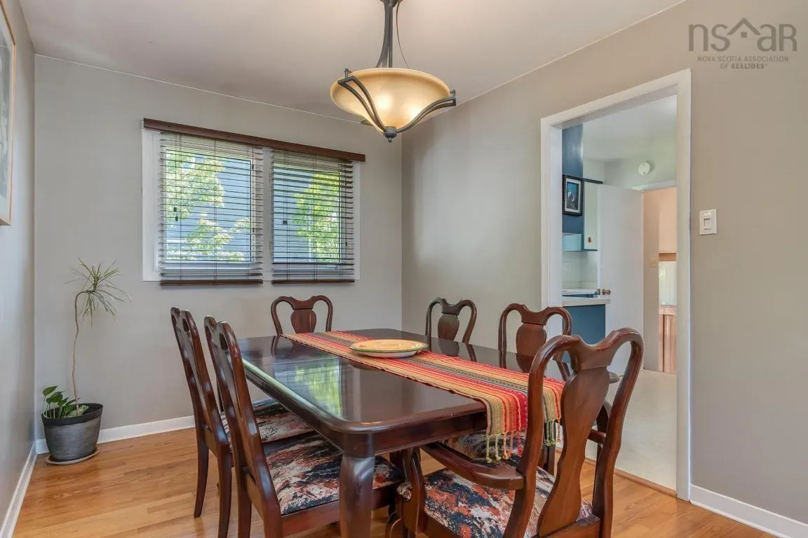 37 Robert Drive, Dartmouth, NS B2W 2A2, 3 Bedrooms Bedrooms, ,1 BathroomBathrooms,Residential,For Sale,Robert,202520587