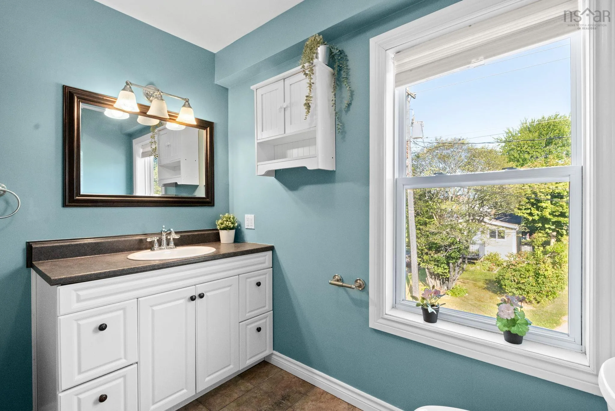 48 Irving Street, Woodside, NS B2W 1K2, 3 Bedrooms Bedrooms, ,2 BathroomsBathrooms,Residential,For Sale,Irving,202522320