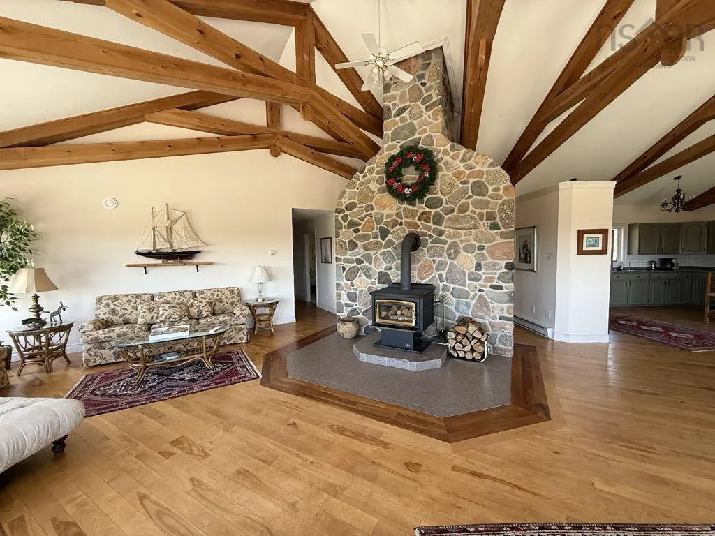1379 Highway 362, Victoria Vale, NS B0S 1P0, 4 Bedrooms Bedrooms, ,3 BathroomsBathrooms,Residential,For Sale,Highway 362,202513184