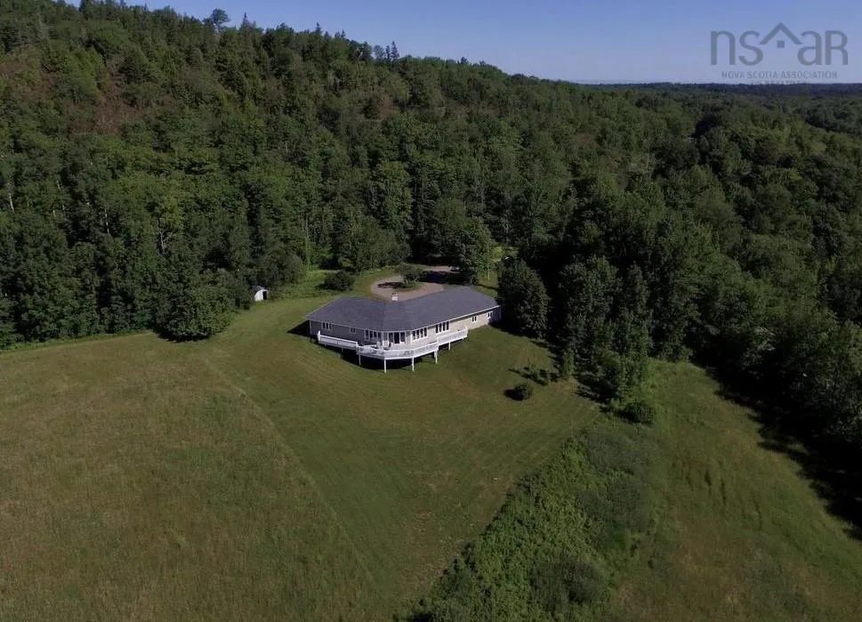1379 Highway 362, Victoria Vale, NS B0S 1P0, 4 Bedrooms Bedrooms, ,3 BathroomsBathrooms,Residential,For Sale,Highway 362,202513184