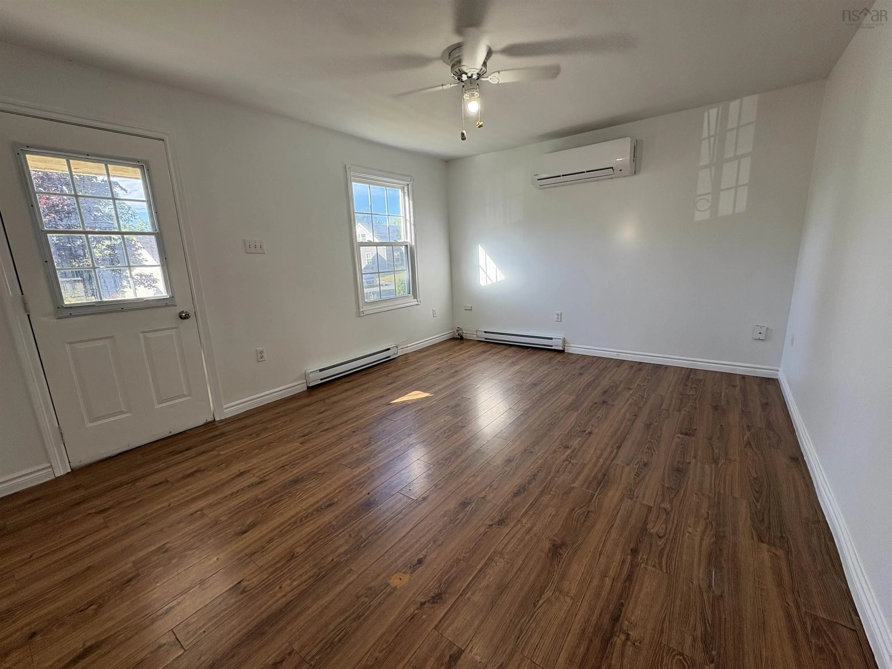112 Poplar Street, Pictou, NS B0K 1H0, 2 Bedrooms Bedrooms, ,1 BathroomBathrooms,Residential,For Sale,Poplar,202521788