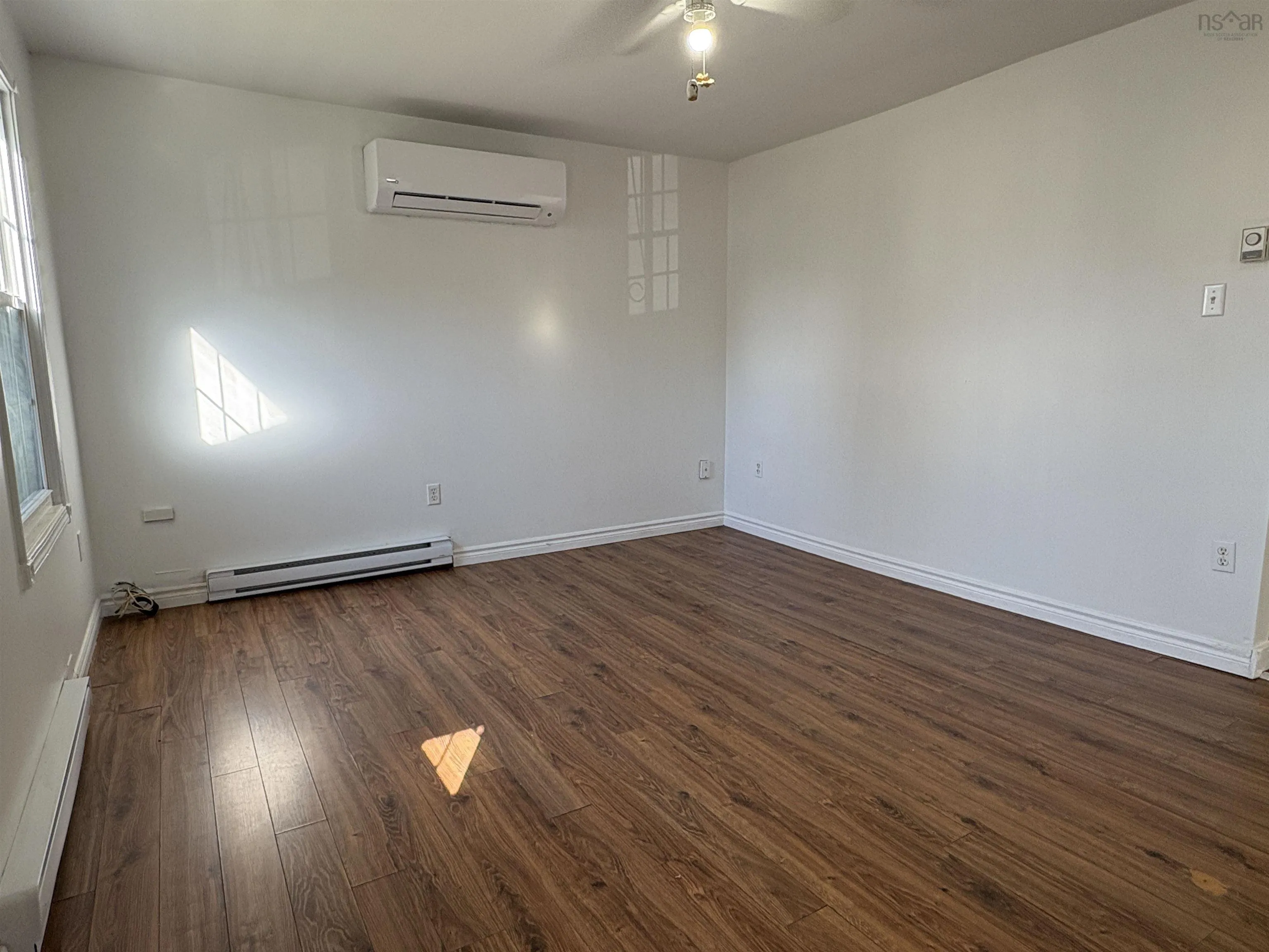 112 Poplar Street, Pictou, NS B0K 1H0, 2 Bedrooms Bedrooms, ,1 BathroomBathrooms,Residential,For Sale,Poplar,202521788
