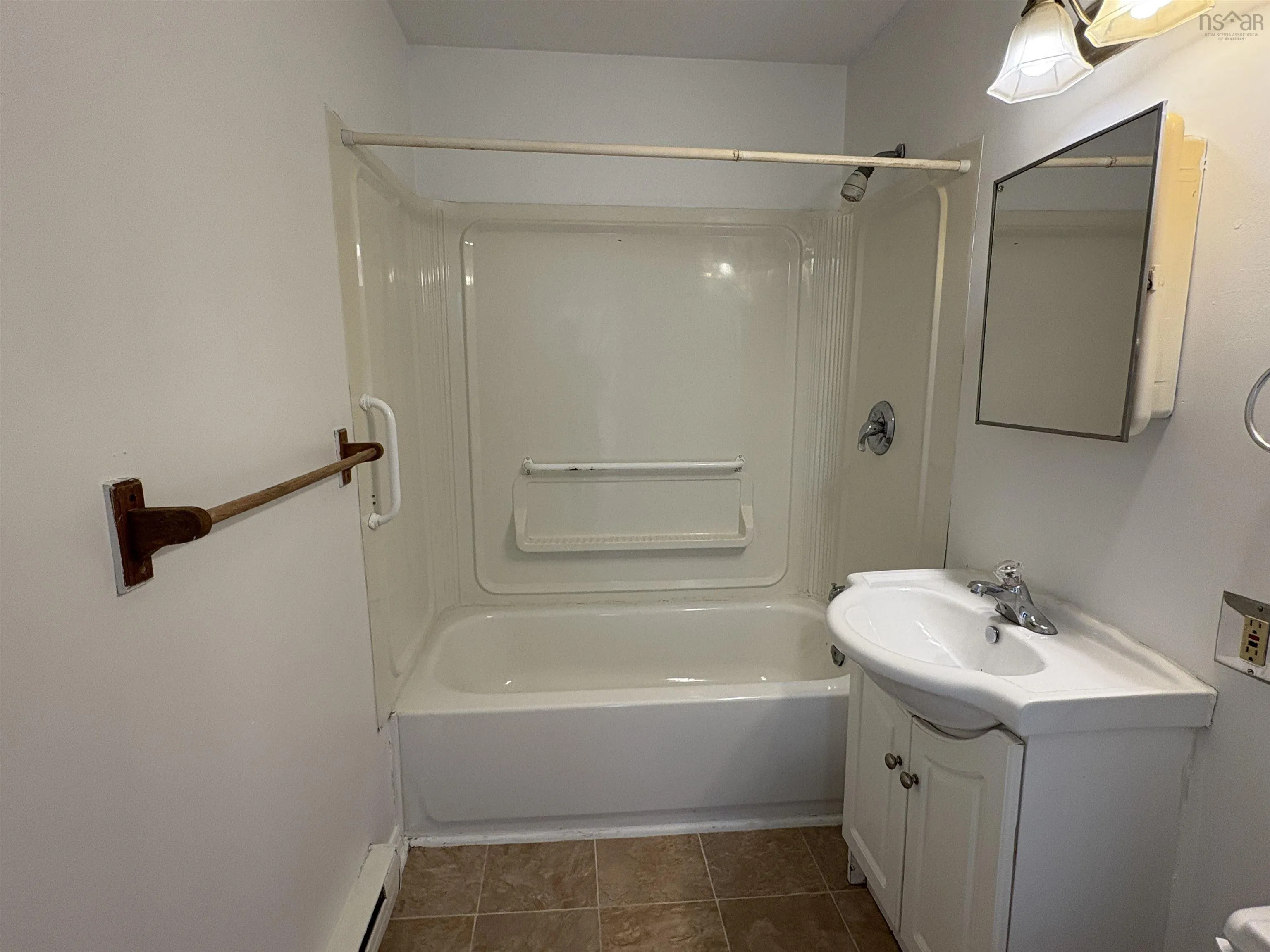 112 Poplar Street, Pictou, NS B0K 1H0, 2 Bedrooms Bedrooms, ,1 BathroomBathrooms,Residential,For Sale,Poplar,202521788