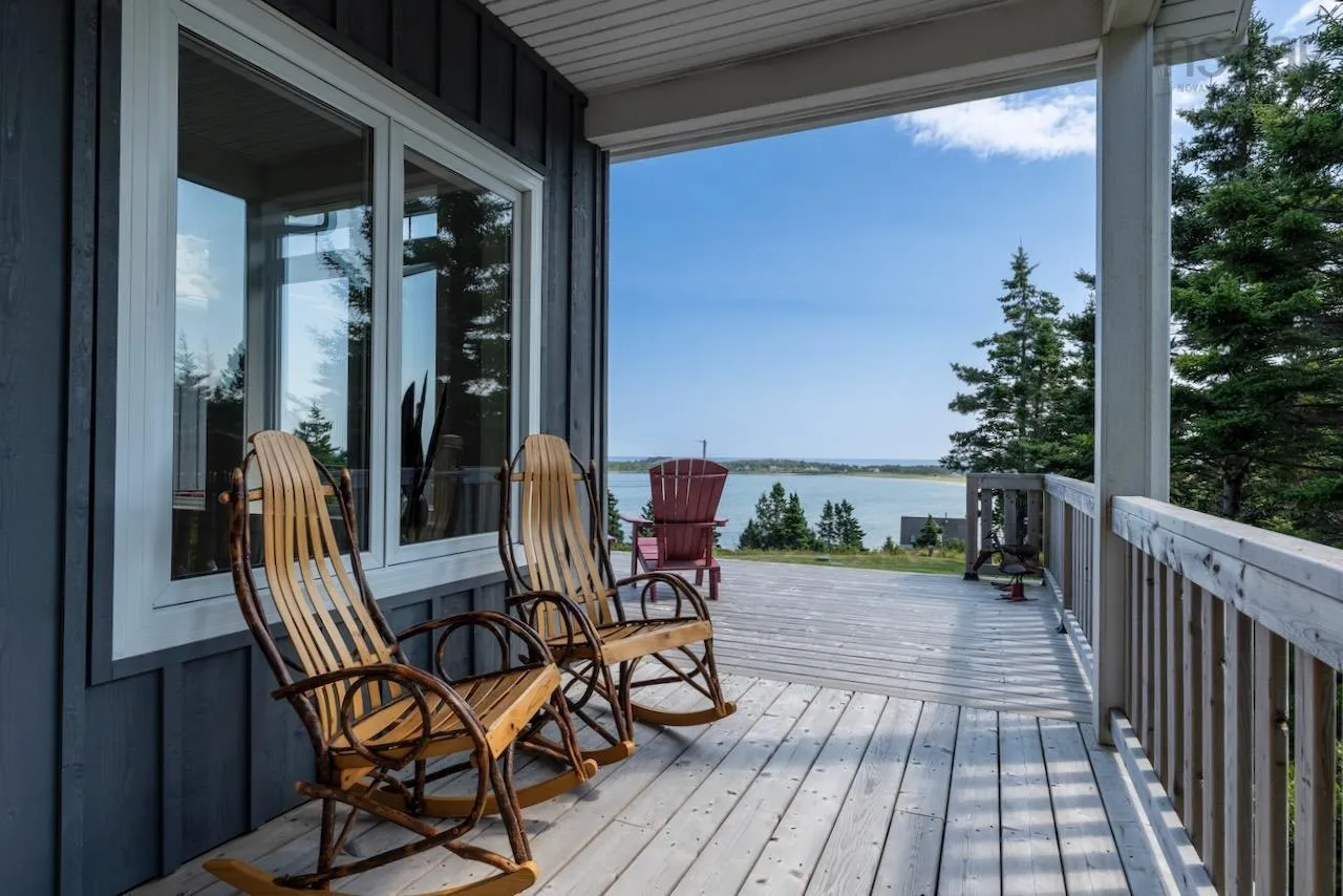 18 Woodlot Lane, Kingsburg, NS B0J 2X0, 3 Bedrooms Bedrooms, ,2 BathroomsBathrooms,Residential,For Sale,Woodlot,202519851