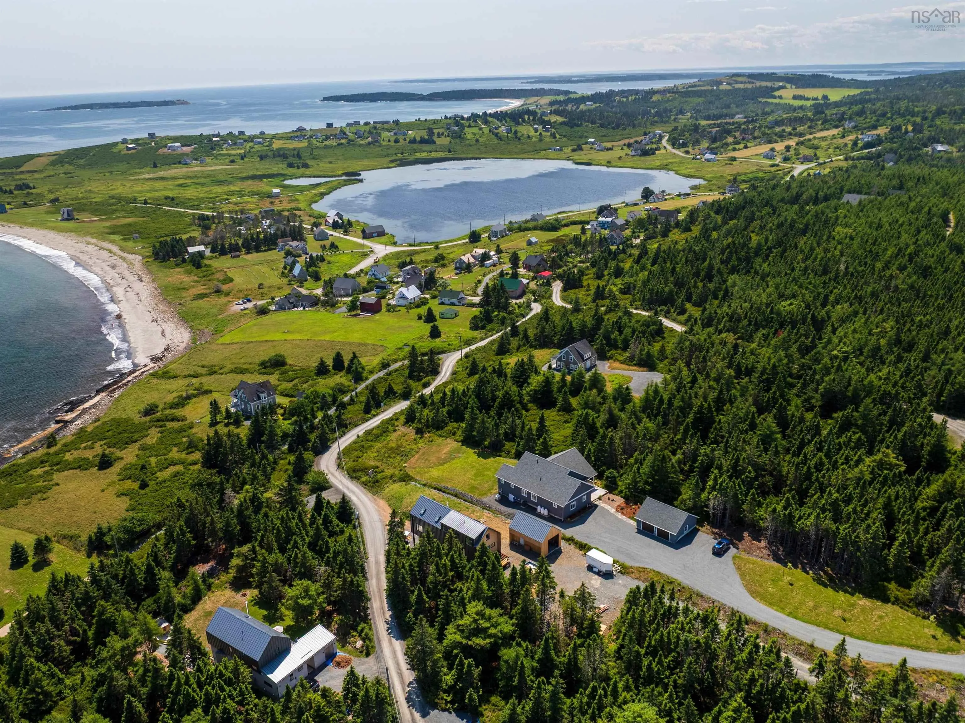 18 Woodlot Lane, Kingsburg, NS B0J 2X0, 3 Bedrooms Bedrooms, ,2 BathroomsBathrooms,Residential,For Sale,Woodlot,202519851