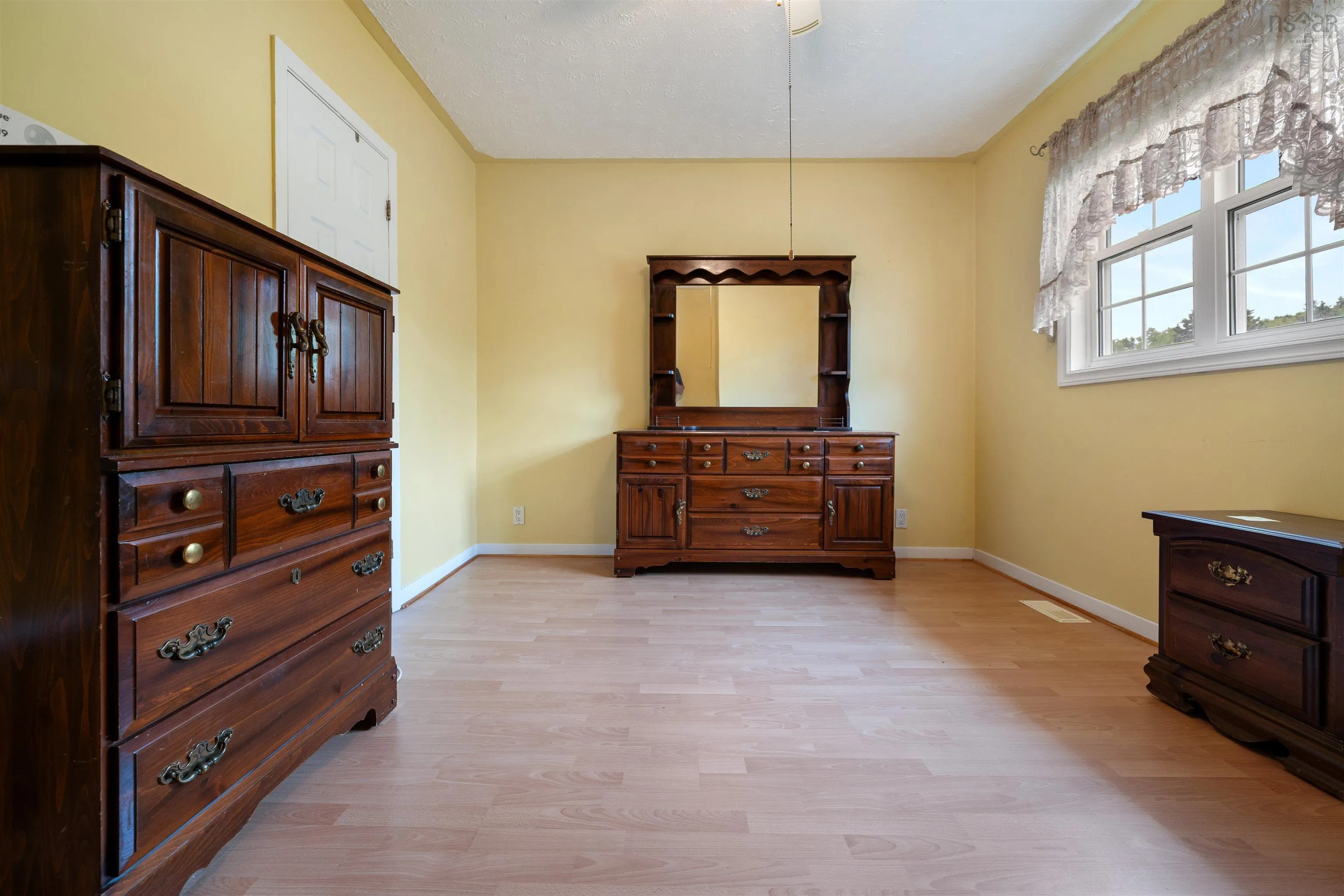 210 Main Street, Mulgrave, NS B0E 2G0, 3 Bedrooms Bedrooms, ,2 BathroomsBathrooms,Residential,For Sale,Main,202518027