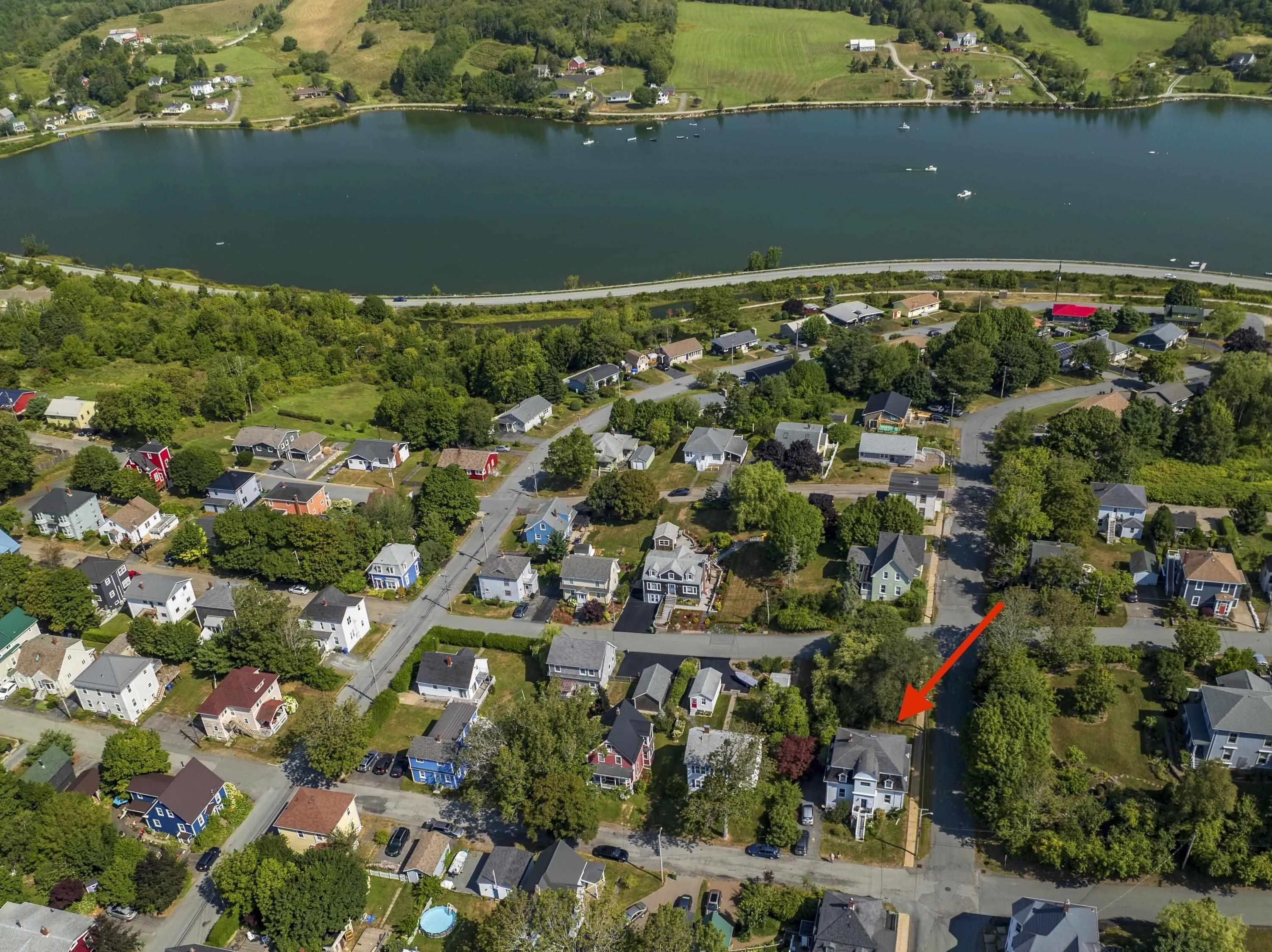 177 York Street, Lunenburg, NS B0J 2C0, 4 Bedrooms Bedrooms, ,2 BathroomsBathrooms,Residential,For Sale,York,202520892