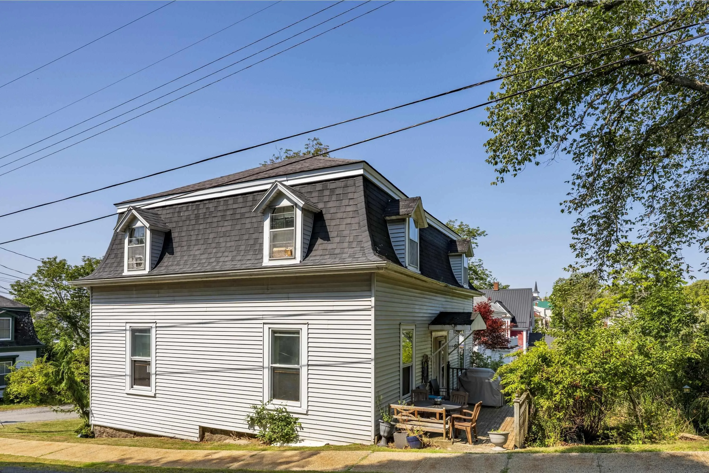 177 York Street, Lunenburg, NS B0J 2C0, 4 Bedrooms Bedrooms, ,2 BathroomsBathrooms,Residential,For Sale,York,202520892