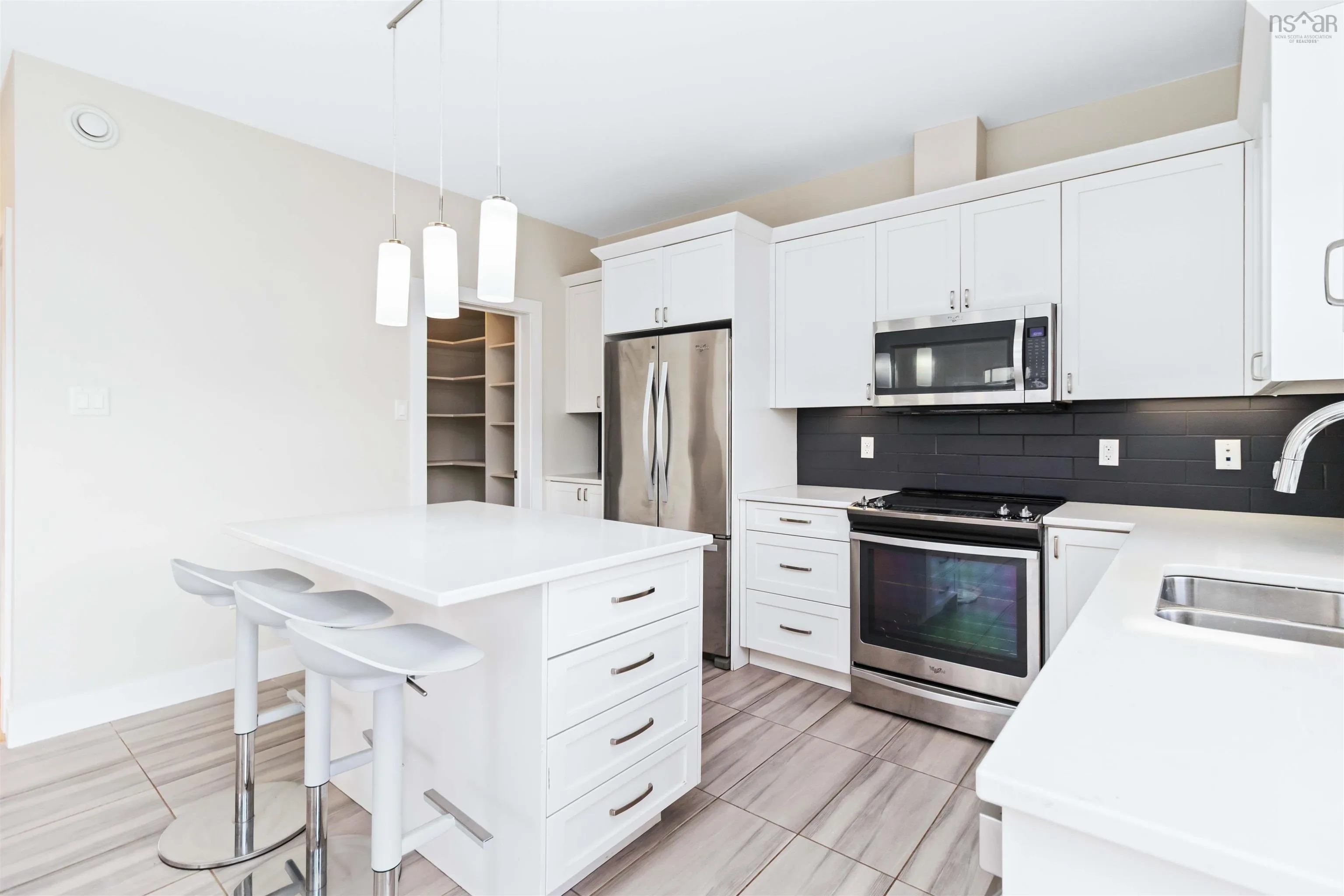283 Amesbury Gate, Bedford, NS B4B 0R8, 3 Bedrooms Bedrooms, ,4 BathroomsBathrooms,Residential,For Sale,Amesbury,202522194
