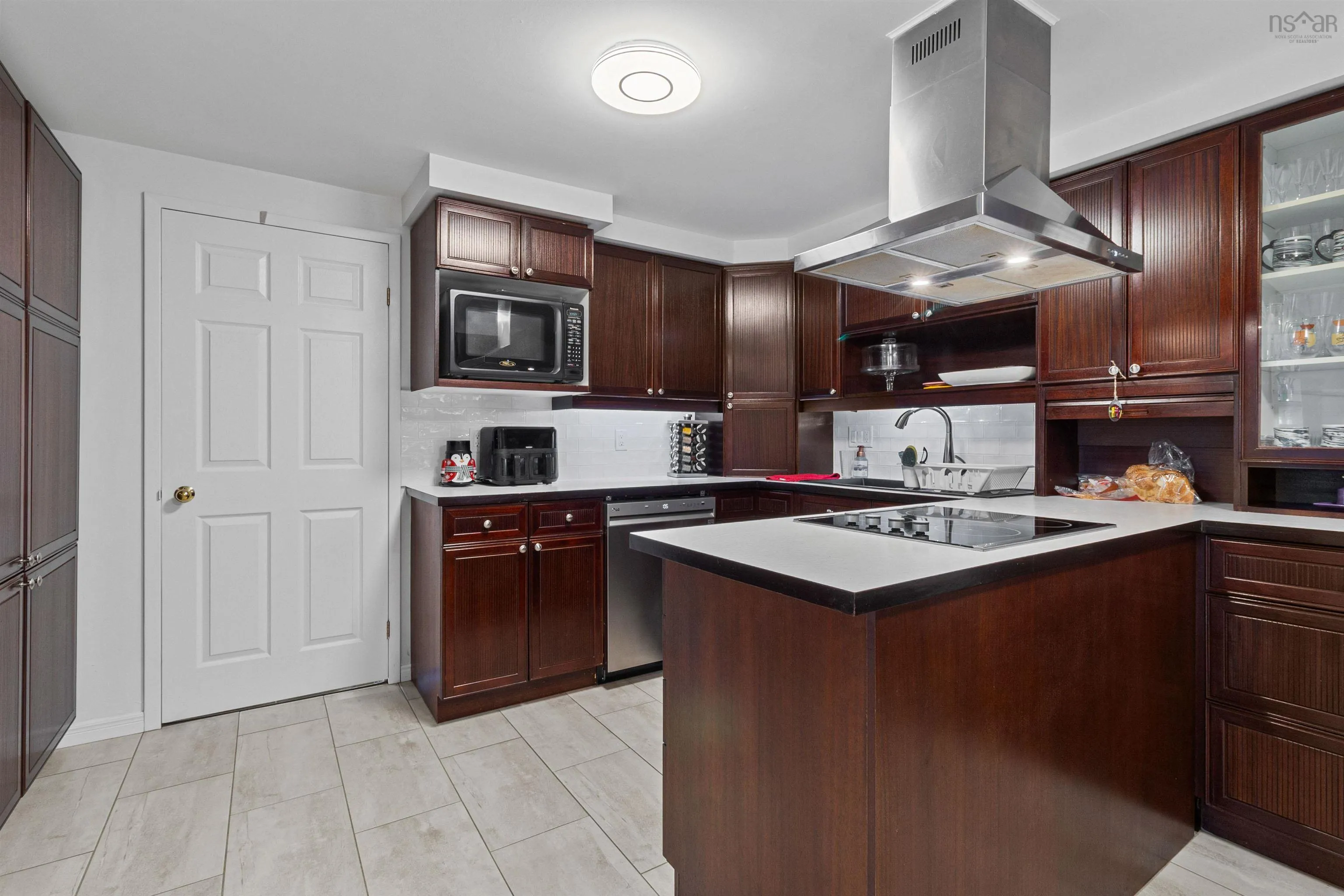 700-61 Nelsons Landing Boulevard, Bedford, NS B4A 3X3, 3 Bedrooms Bedrooms, ,3 BathroomsBathrooms,Residential,For Sale,Nelsons Landing,202503393