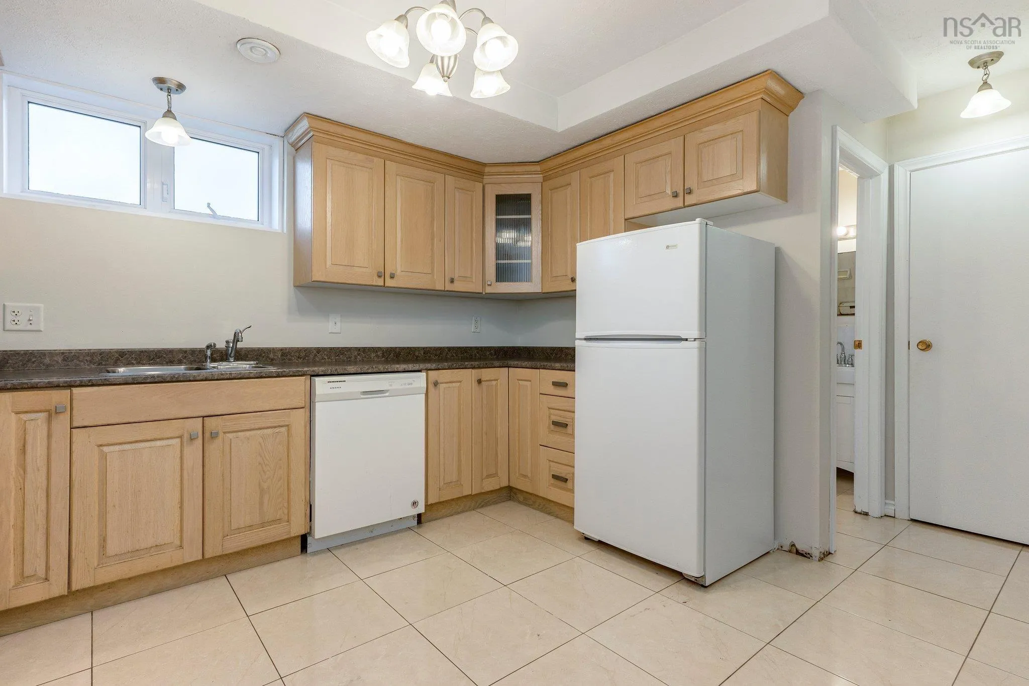 6926 - 6932 Mumford Road, Halifax Ns B3l 2h5, 9 Bedrooms Bedrooms, ,Residential Income,For Sale,Mumford,202424995