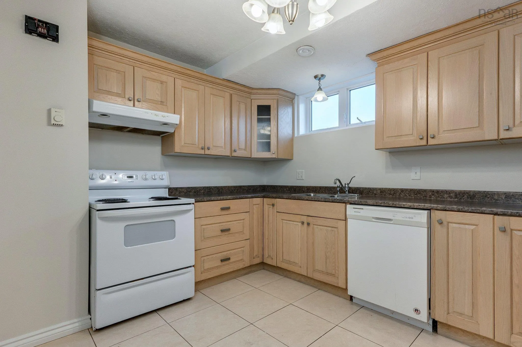 6926 - 6932 Mumford Road, Halifax Ns B3l 2h5, 9 Bedrooms Bedrooms, ,Residential Income,For Sale,Mumford,202424995