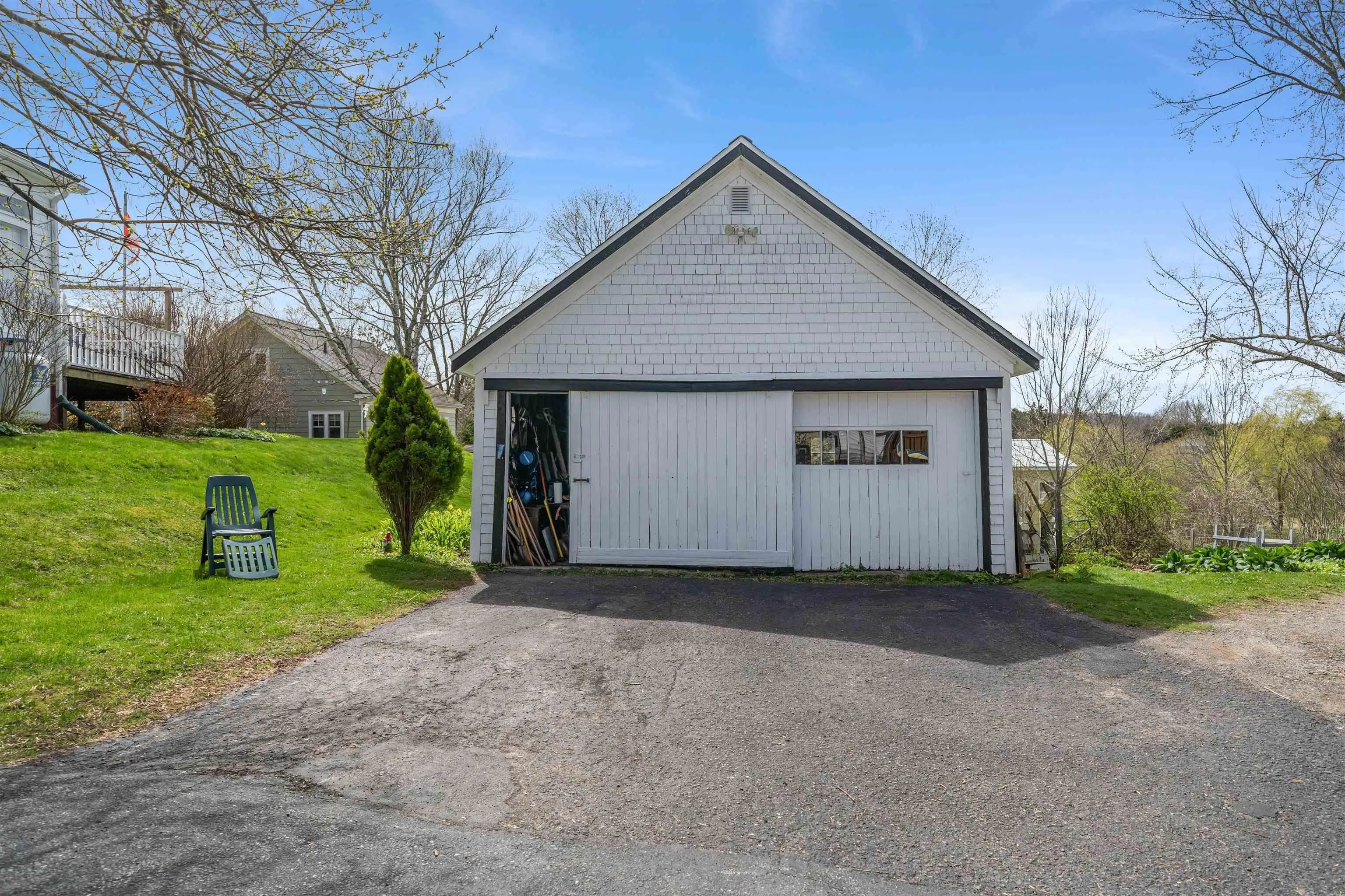138 Main Street, Stewiacke Ns B0n 2j0, 4 Bedrooms Bedrooms, ,4 BathroomsBathrooms,Residential,For Sale,Main,202510364