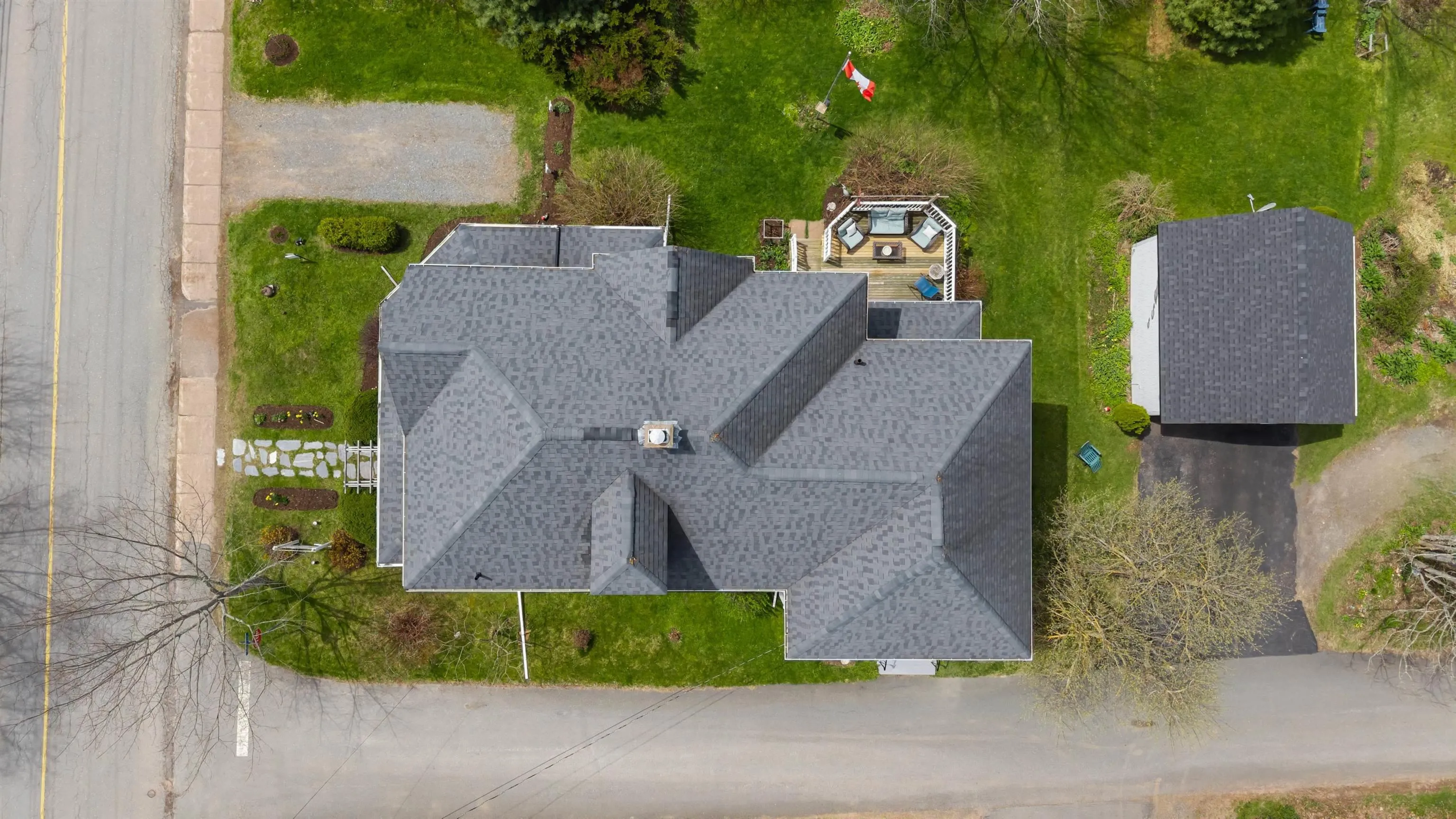 138 Main Street, Stewiacke Ns B0n 2j0, 4 Bedrooms Bedrooms, ,4 BathroomsBathrooms,Residential,For Sale,Main,202510364