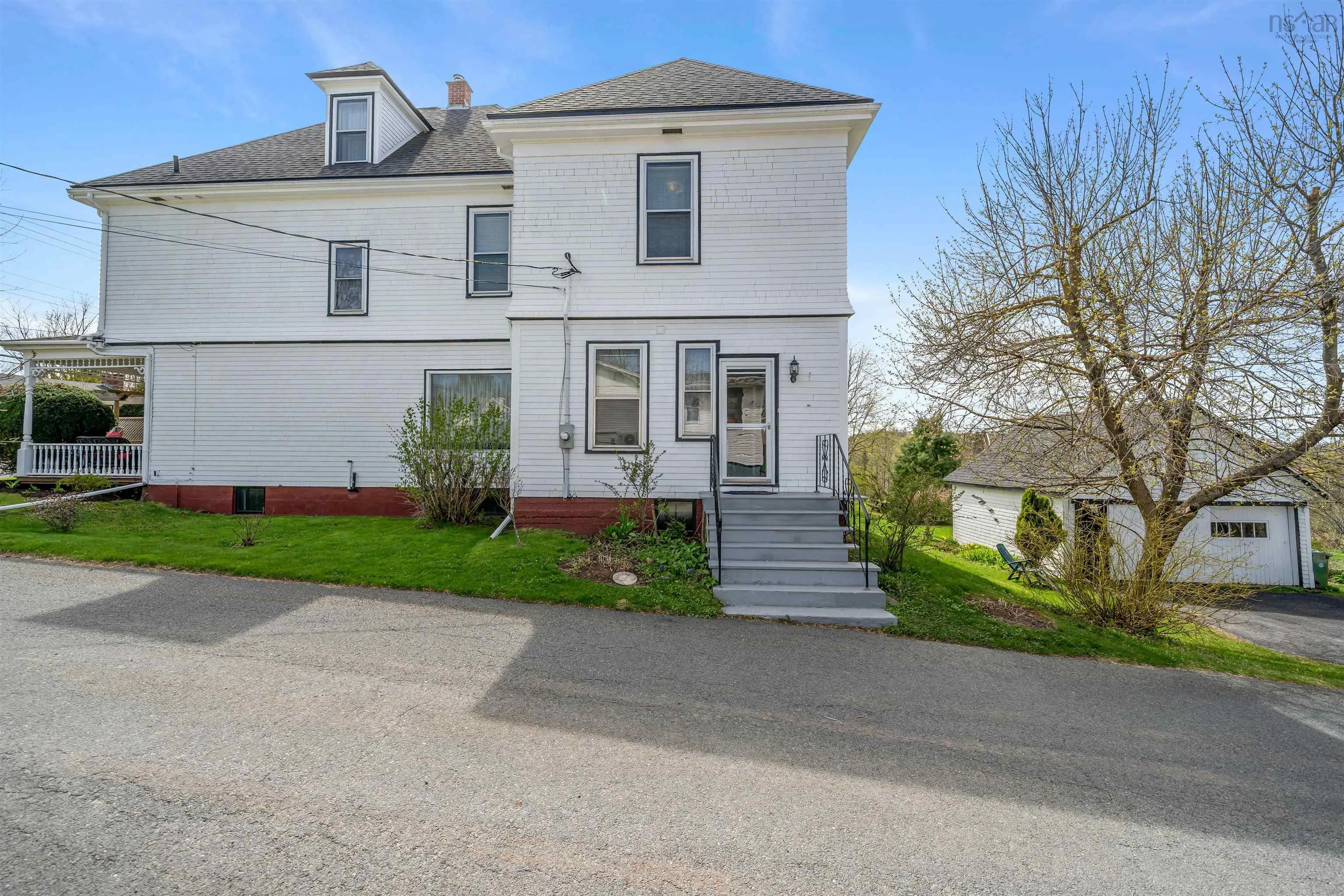 138 Main Street, Stewiacke Ns B0n 2j0, 4 Bedrooms Bedrooms, ,4 BathroomsBathrooms,Residential,For Sale,Main,202510364