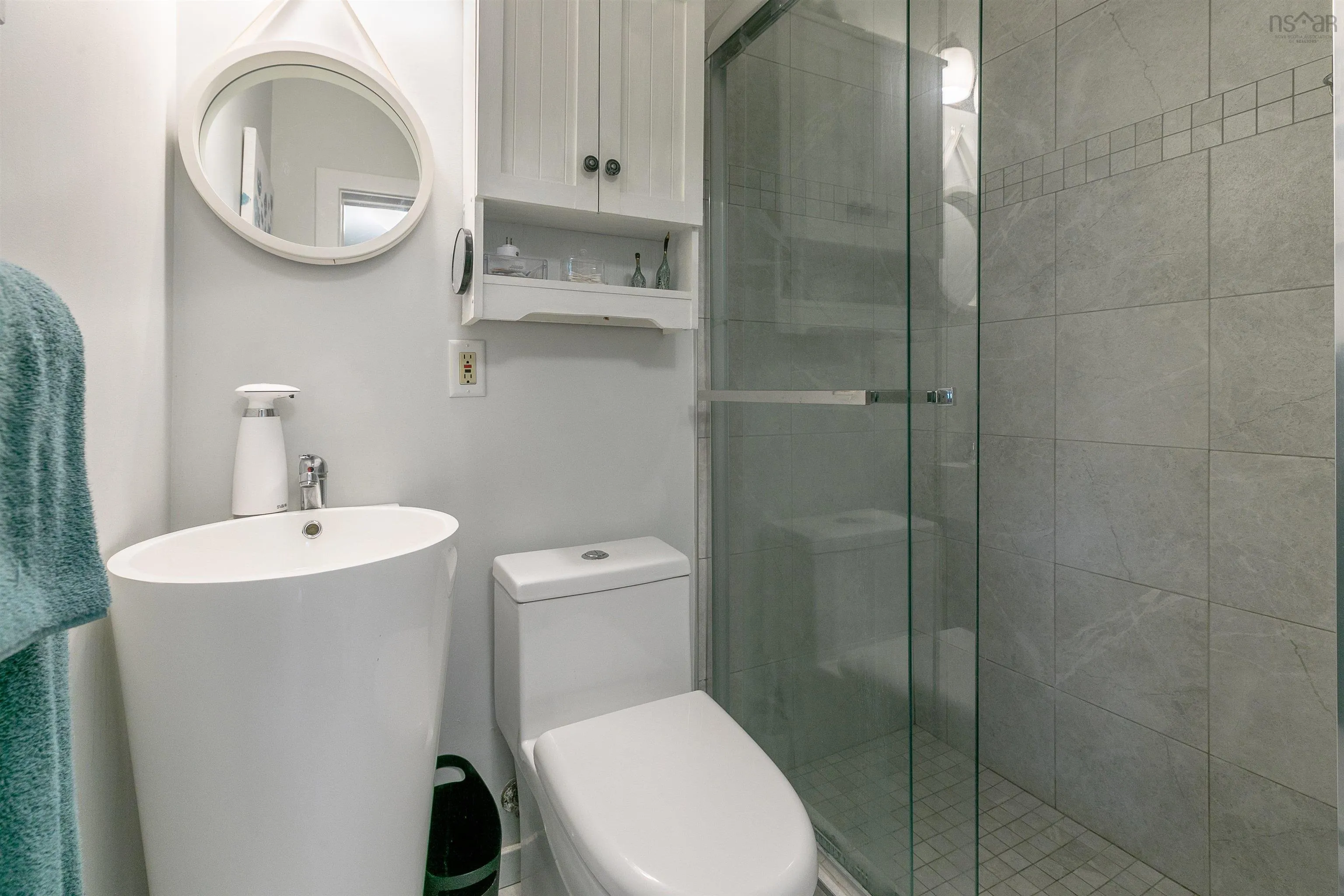 54 Bayview Drive, Hacketts Cove, NS B3Z 3J9, 5 Bedrooms Bedrooms, ,6 BathroomsBathrooms,Residential,For Sale,Bayview,202520271