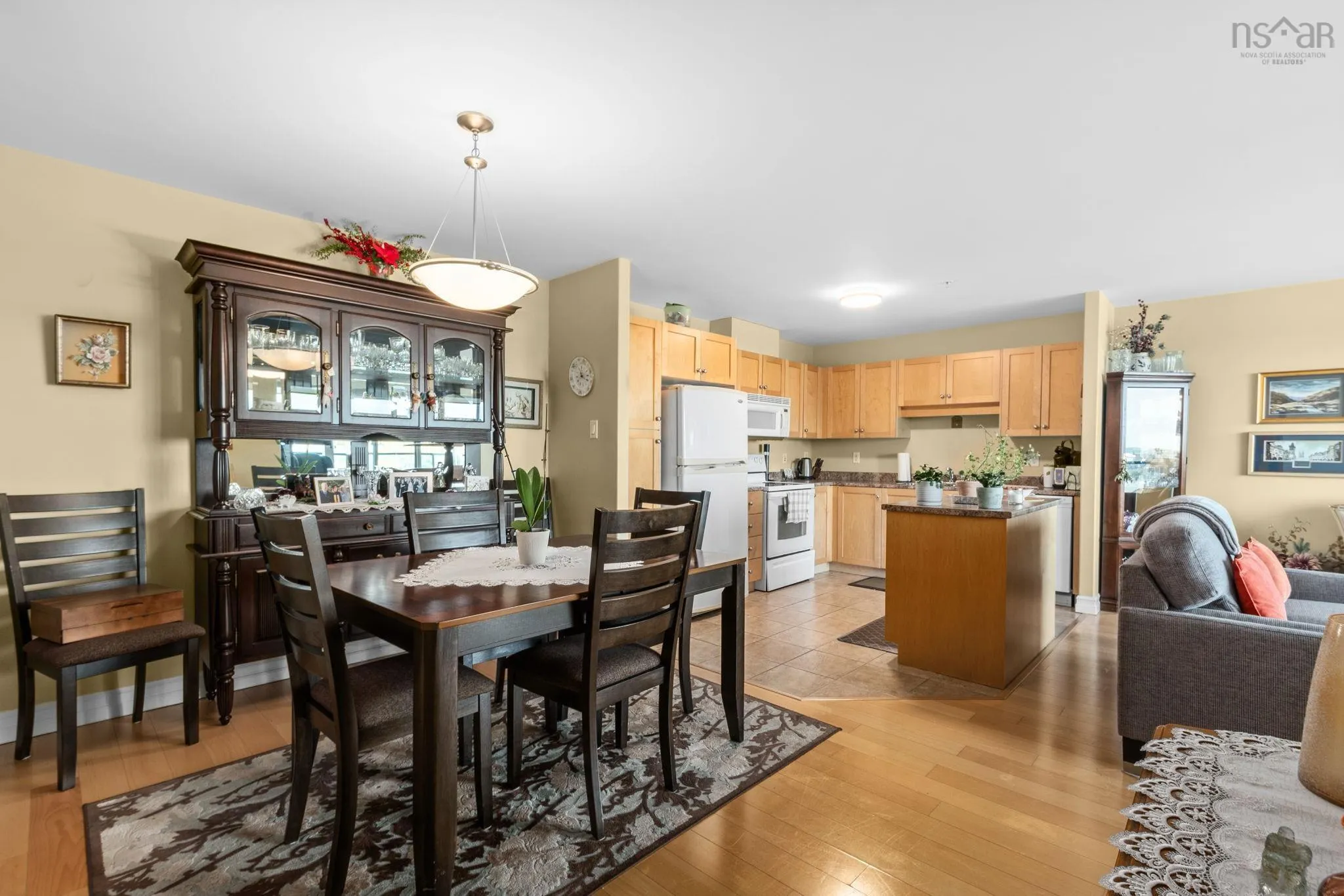 607-2677 Gladstone Street, Halifax, NS B3K 0A3, 2 Bedrooms Bedrooms, ,2 BathroomsBathrooms,Residential,For Sale,Gladstone,202521526