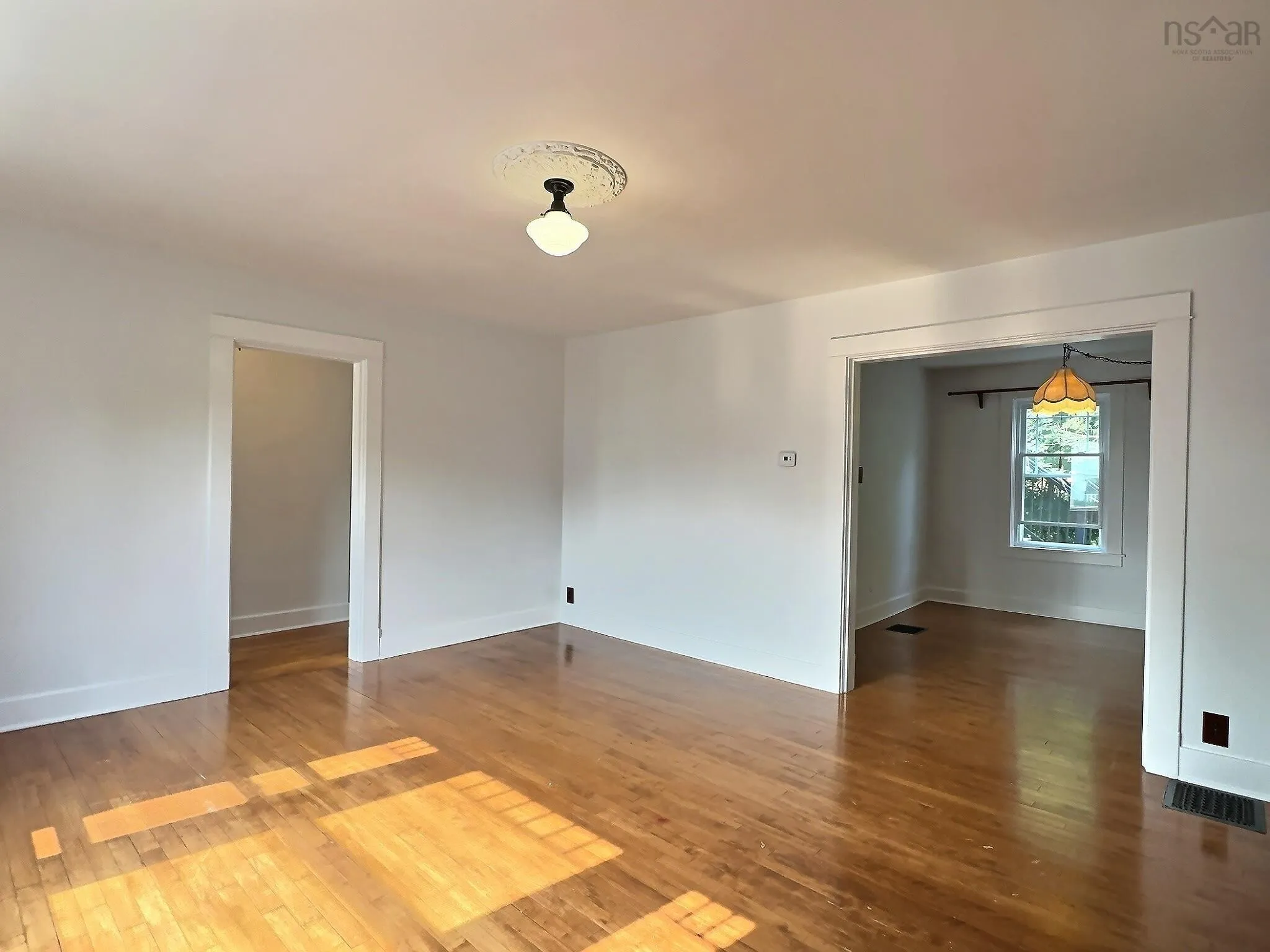 11 Hingley Avenue, Truro, NS B2N 3B9, 3 Bedrooms Bedrooms, ,2 BathroomsBathrooms,Residential,For Sale,Hingley,202520286