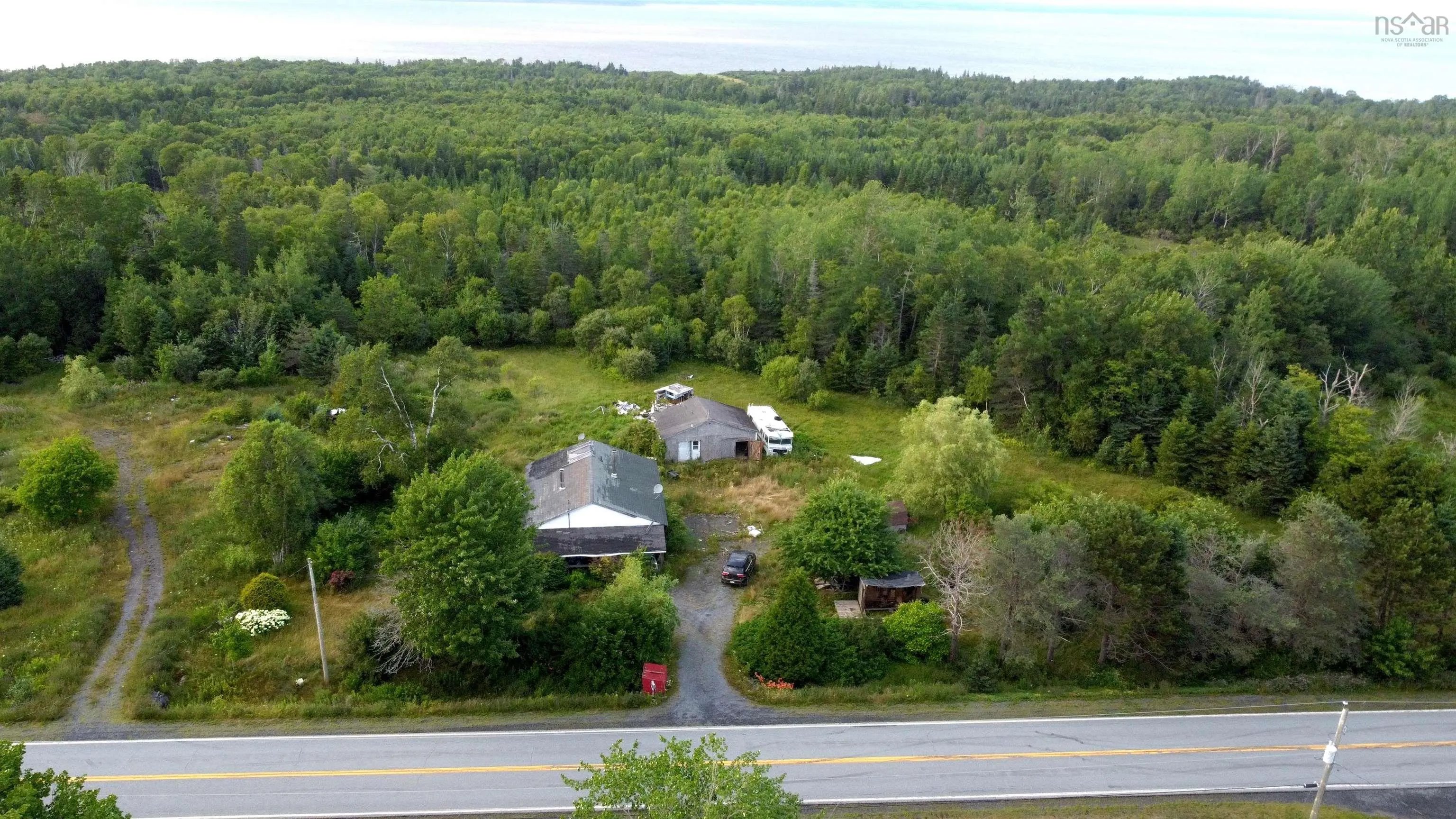 2149 Highway 215, Tennecape, NS B0N 2R0, 6 Bedrooms Bedrooms, ,1 BathroomBathrooms,Residential,For Sale,Highway 215,202518423