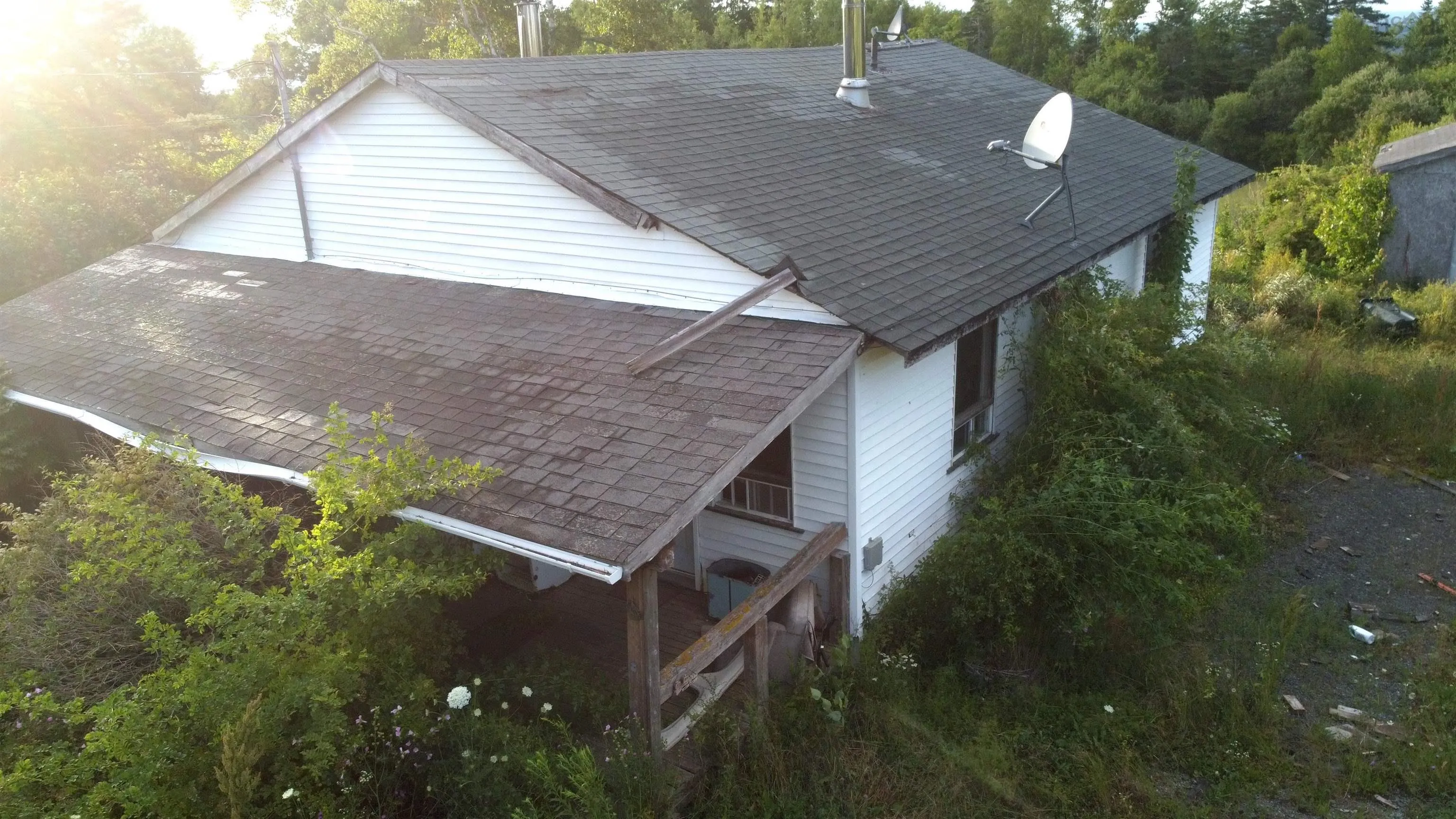 2149 Highway 215, Tennecape, NS B0N 2R0, 6 Bedrooms Bedrooms, ,1 BathroomBathrooms,Residential,For Sale,Highway 215,202518423
