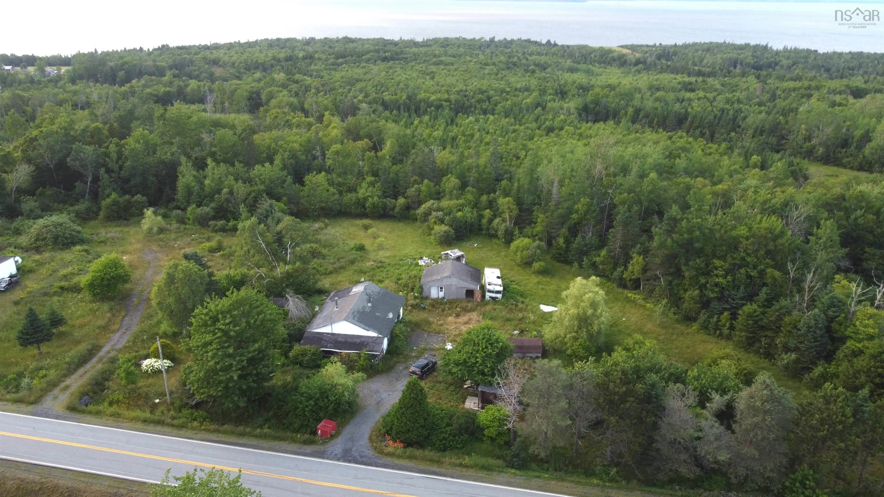 2149 Highway 215, Tennecape, NS B0N 2R0, 6 Bedrooms Bedrooms, ,1 BathroomBathrooms,Residential,For Sale,Highway 215,202518423