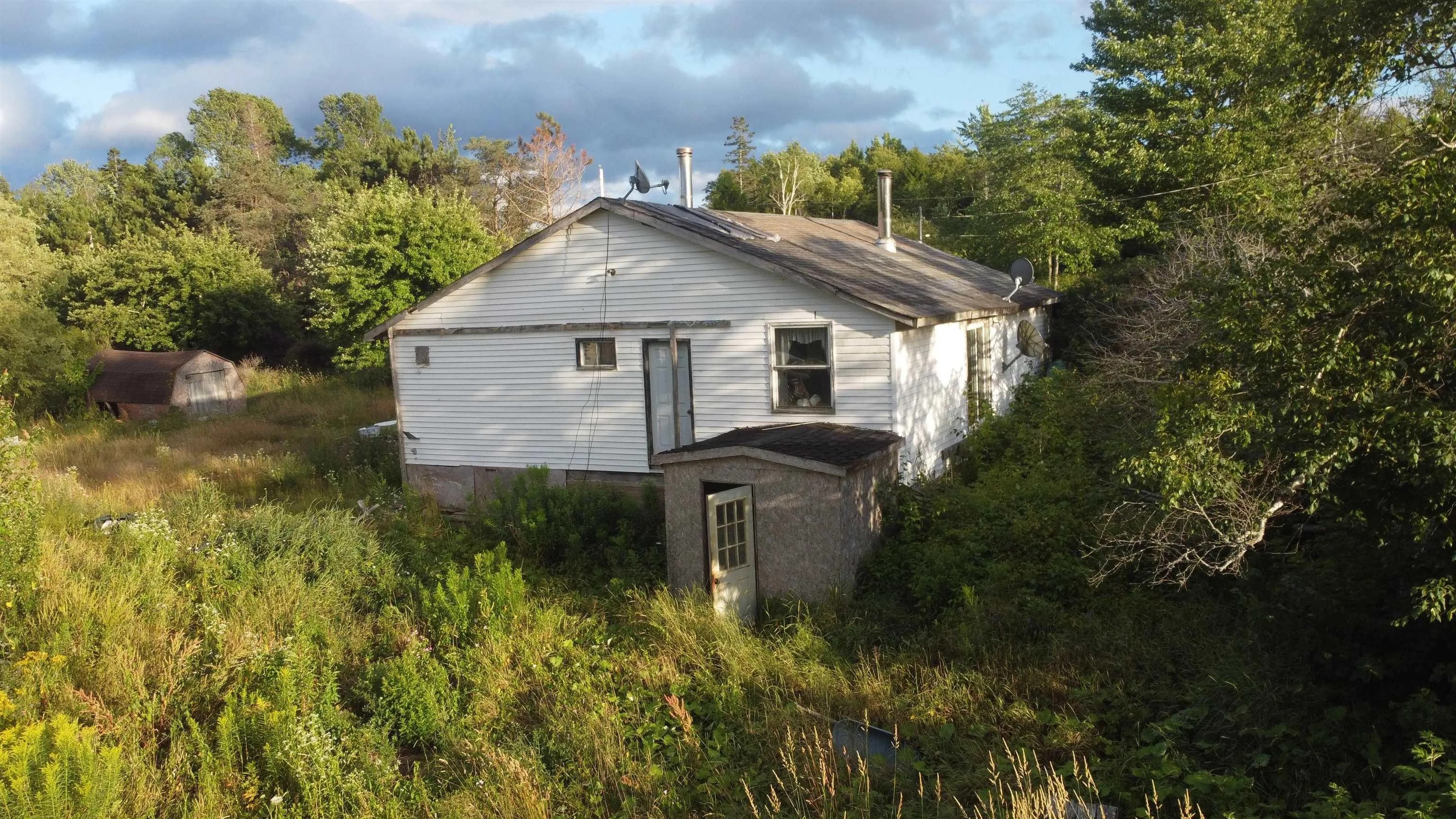 2149 Highway 215, Tennecape, NS B0N 2R0, 6 Bedrooms Bedrooms, ,1 BathroomBathrooms,Residential,For Sale,Highway 215,202518423