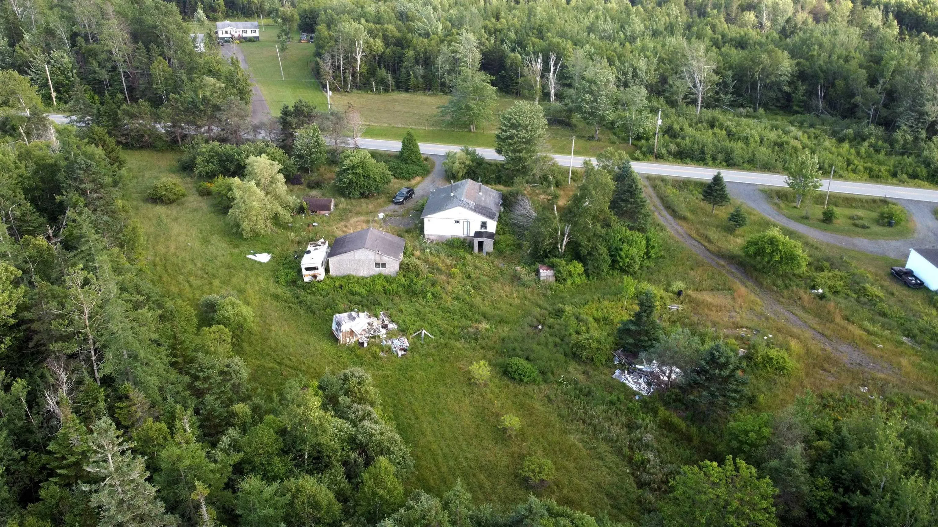 2149 Highway 215, Tennecape, NS B0N 2R0, 6 Bedrooms Bedrooms, ,1 BathroomBathrooms,Residential,For Sale,Highway 215,202518423