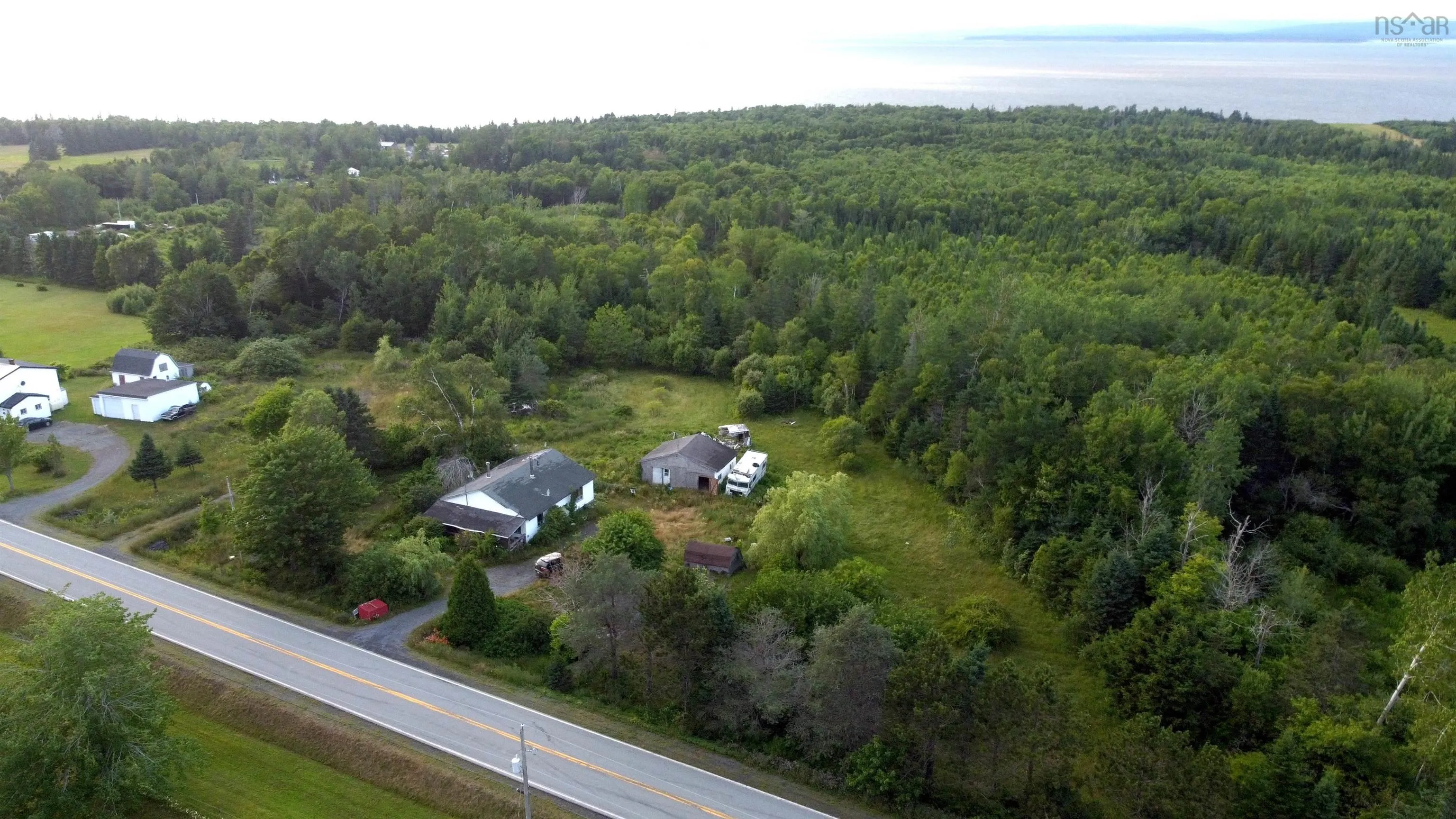 2149 Highway 215, Tennecape, NS B0N 2R0, 6 Bedrooms Bedrooms, ,1 BathroomBathrooms,Residential,For Sale,Highway 215,202518423