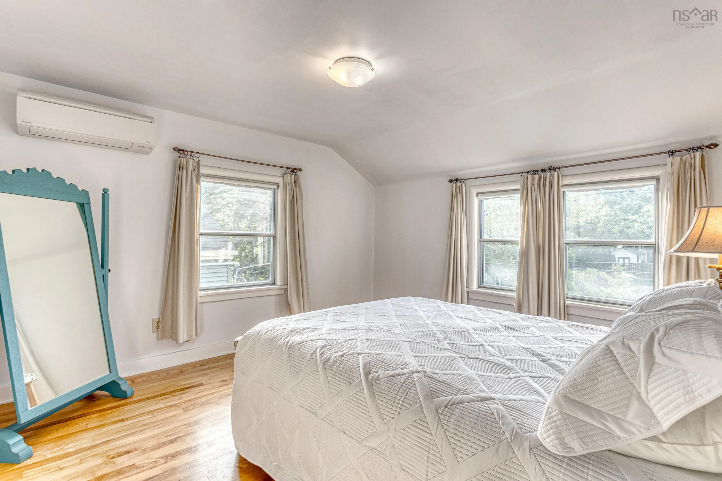 53 Milverton Road, Dartmouth, NS B2Y 0A8, 3 Bedrooms Bedrooms, ,1 BathroomBathrooms,Residential,For Sale,Milverton,202523123