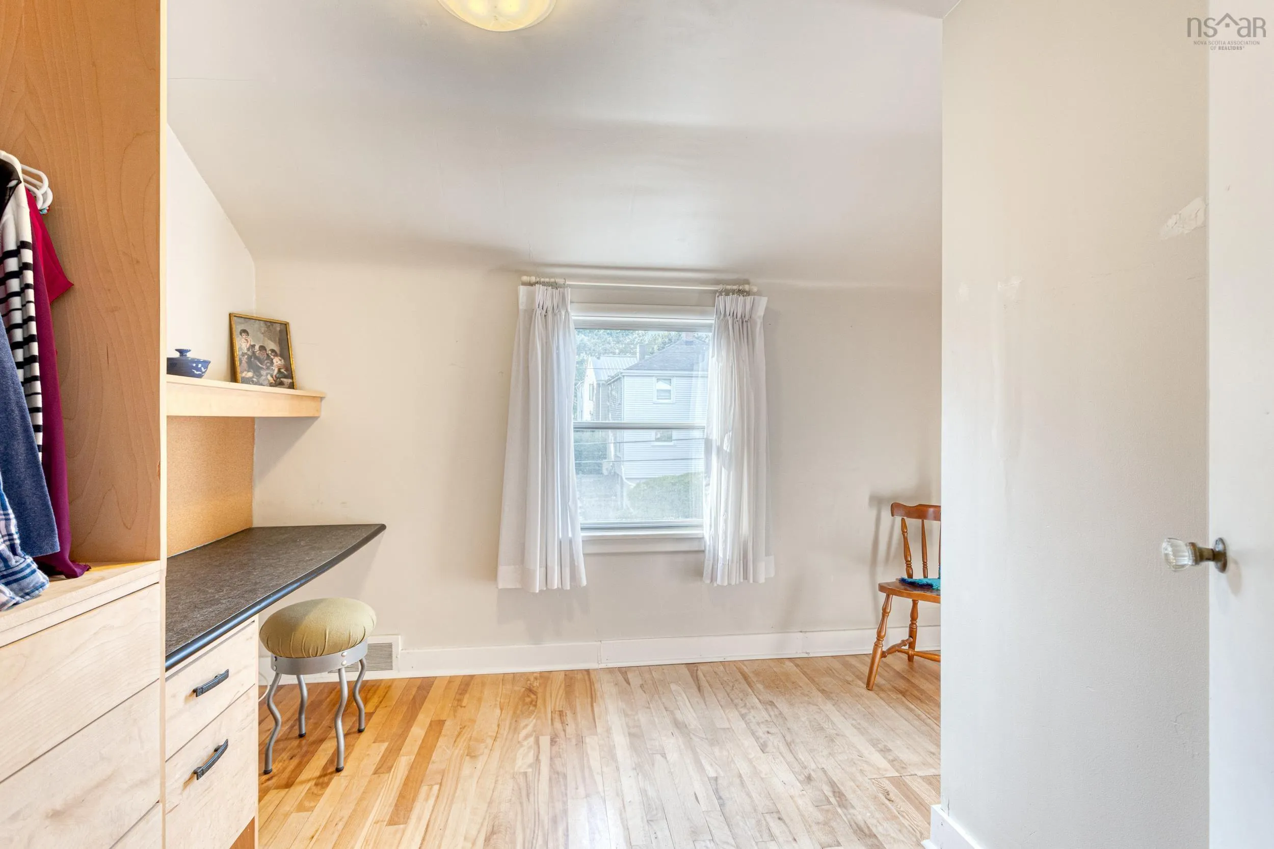 53 Milverton Road, Dartmouth, NS B2Y 0A8, 3 Bedrooms Bedrooms, ,1 BathroomBathrooms,Residential,For Sale,Milverton,202523123